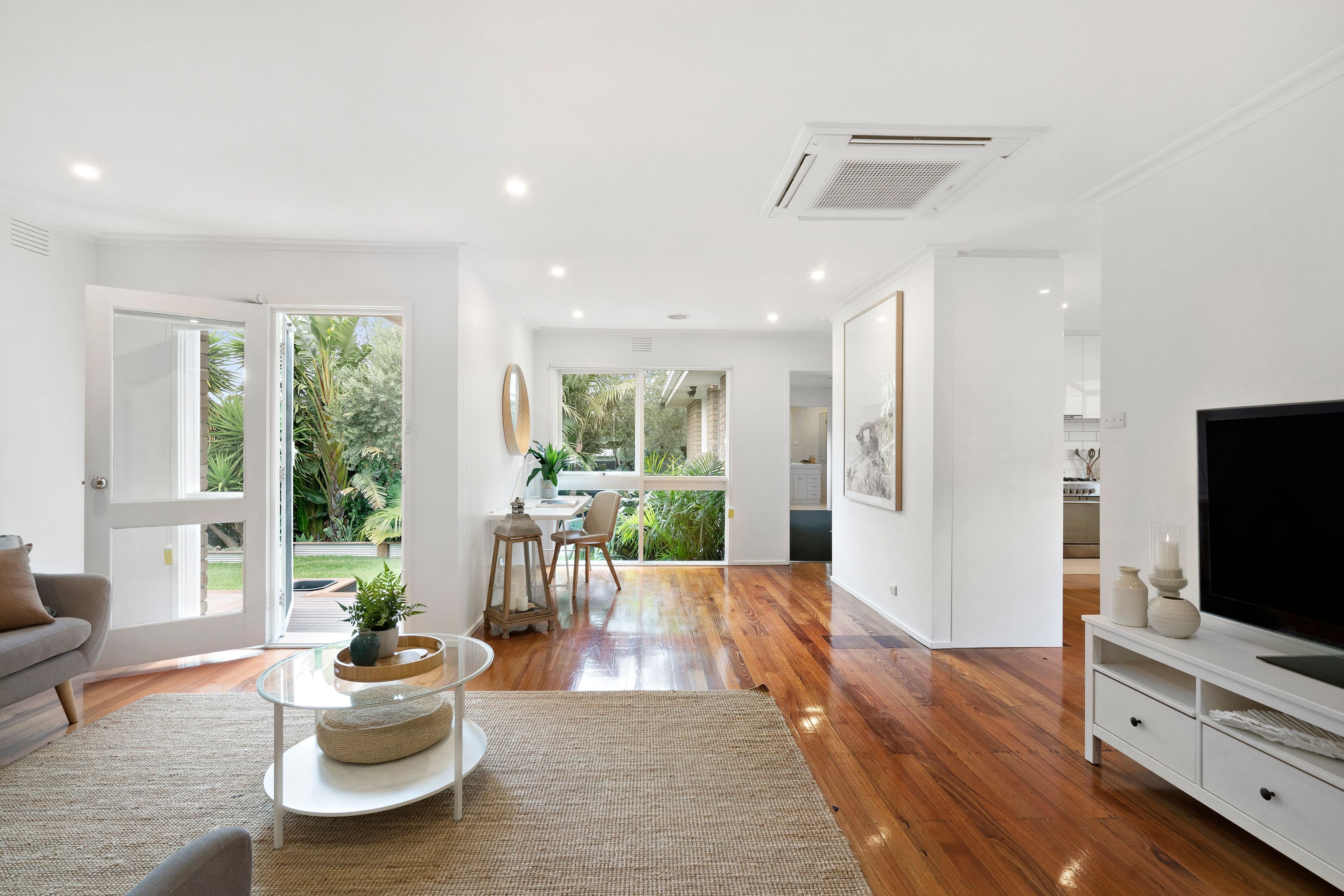 30 Oaklands Crescent, Frankston VIC 3199, Frankston - Thumbnail 2