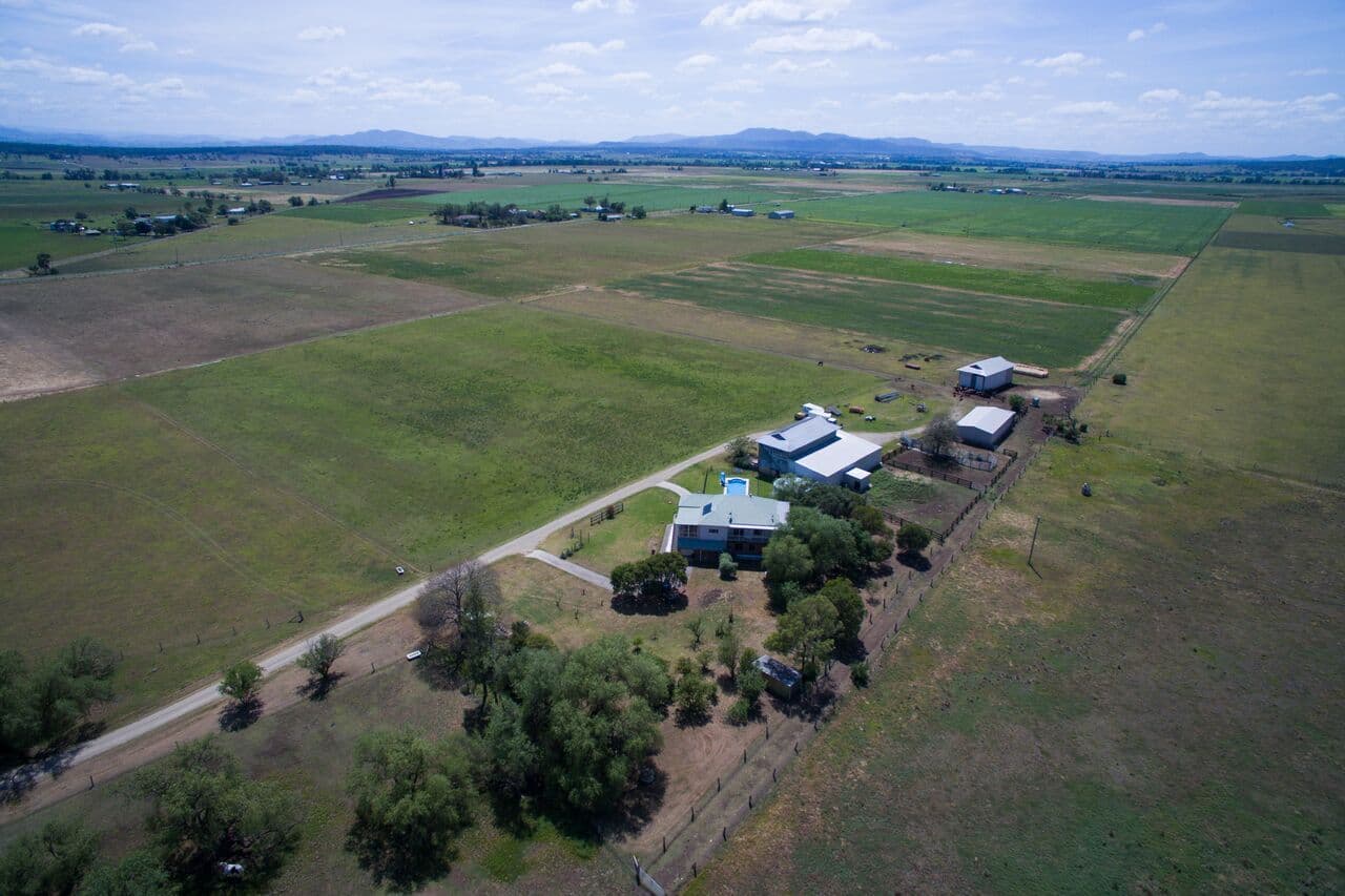 30 Racecourse Lane, Singleton NSW 2330, Singleton - Thumbnail 2