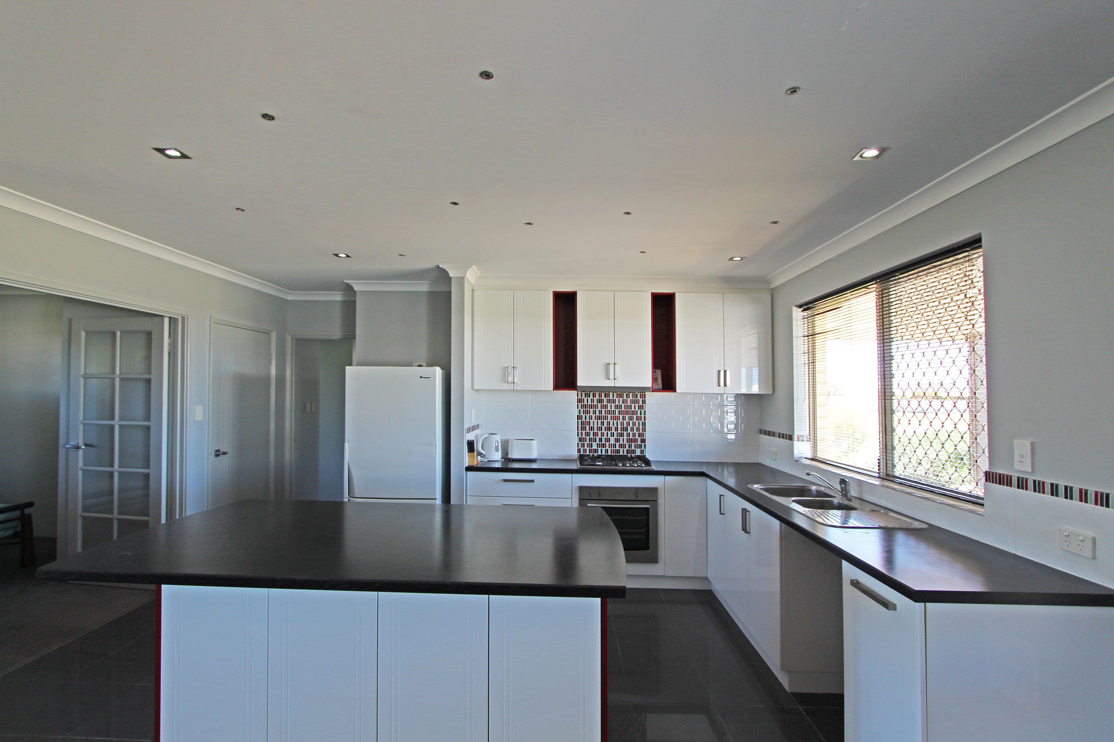 14 Moonlight Crescent, Jurien Bay WA 6516, Jurien Bay - Thumbnail 5