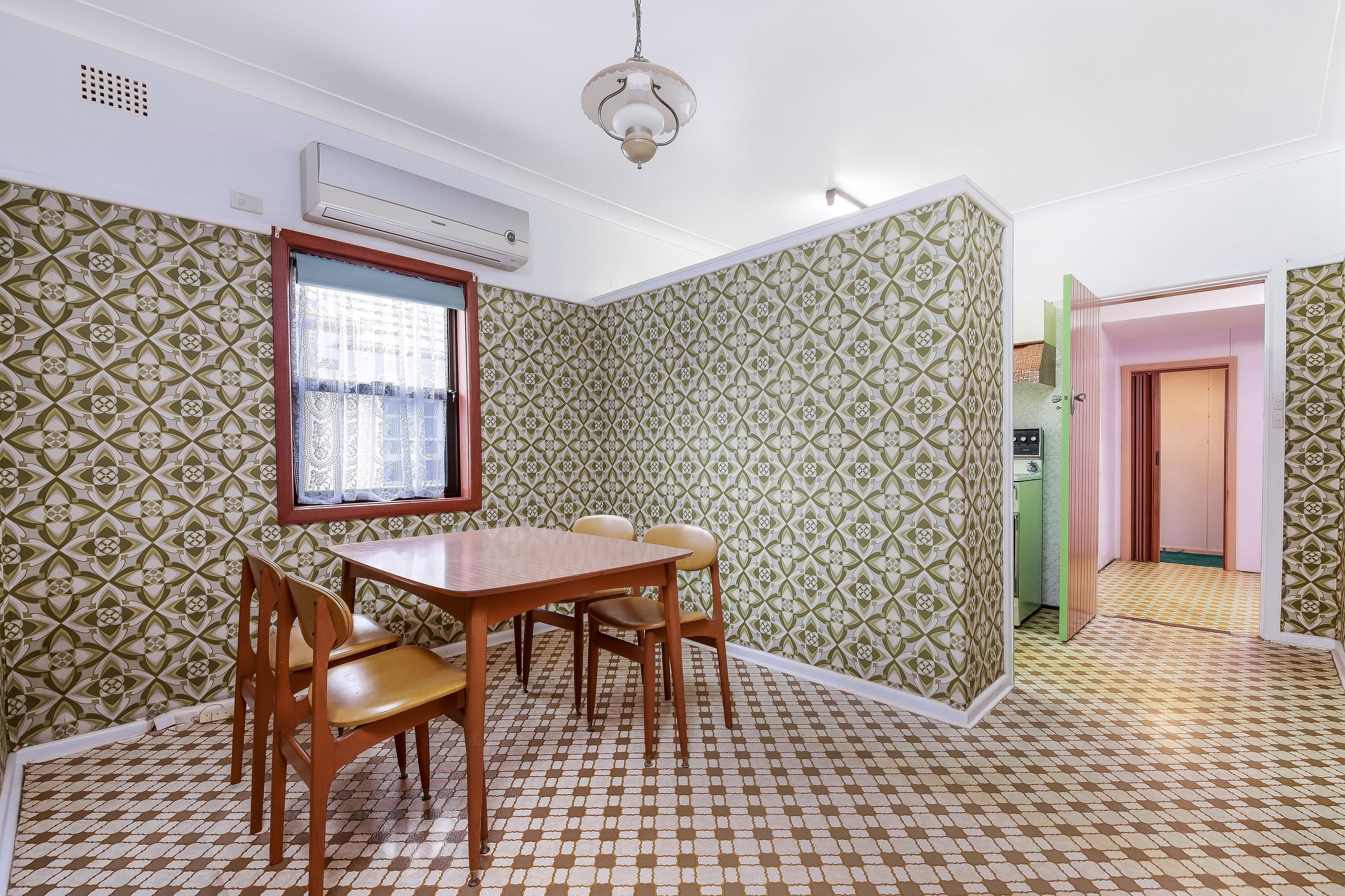 22 Harcourt Avenue, East Hills NSW 2213, East Hills - Thumbnail 4