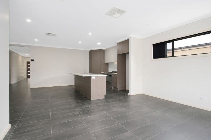 24 Ruthven Circuit, Wodonga VIC 3690, Wodonga - Thumbnail 5