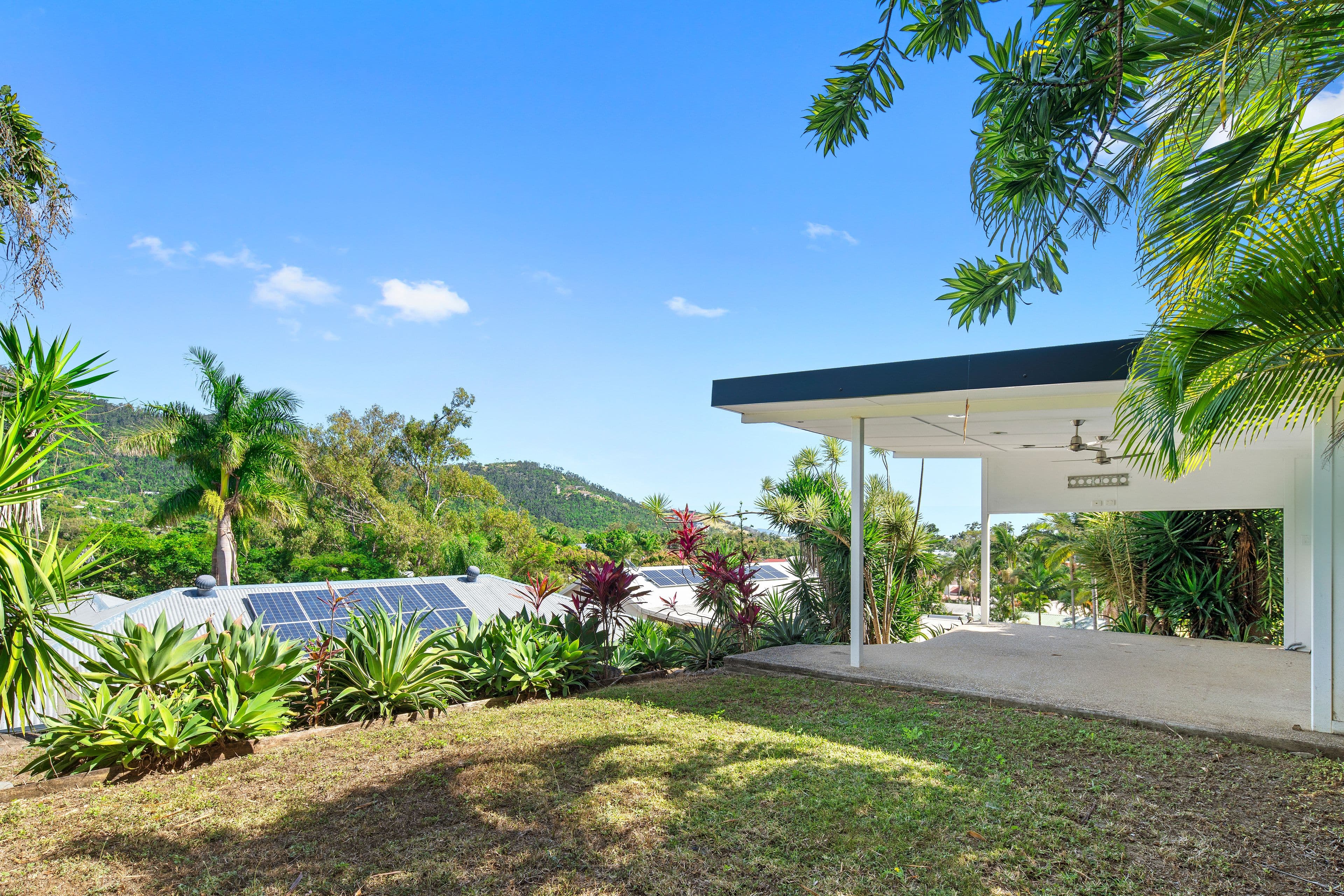 11 Sandpiper Crescent, Jubilee Pocket QLD 4802, Jubilee Pocket - Thumbnail 2