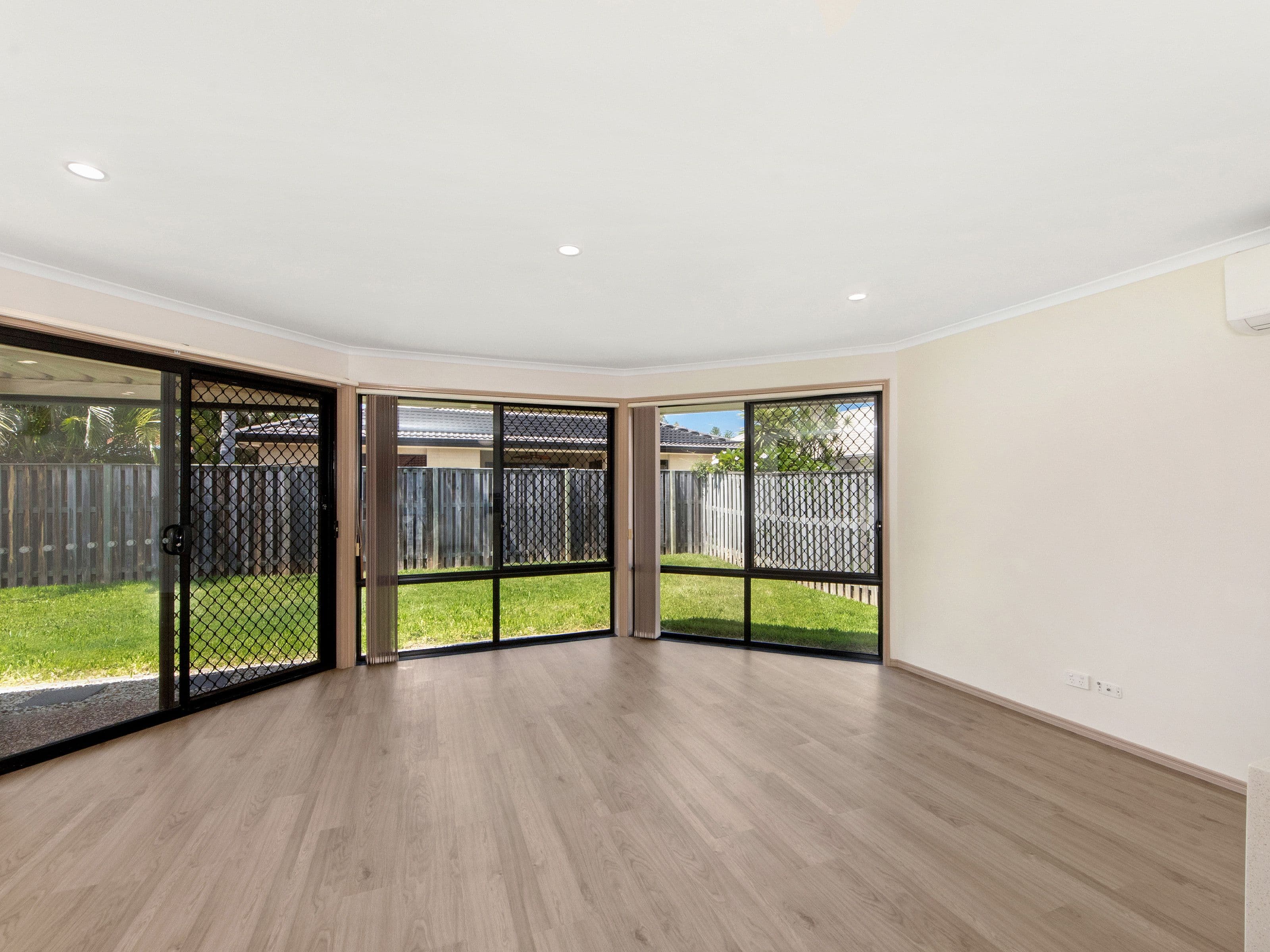 9 Essen Place, Oxenford QLD 4210, Oxenford - Thumbnail 7