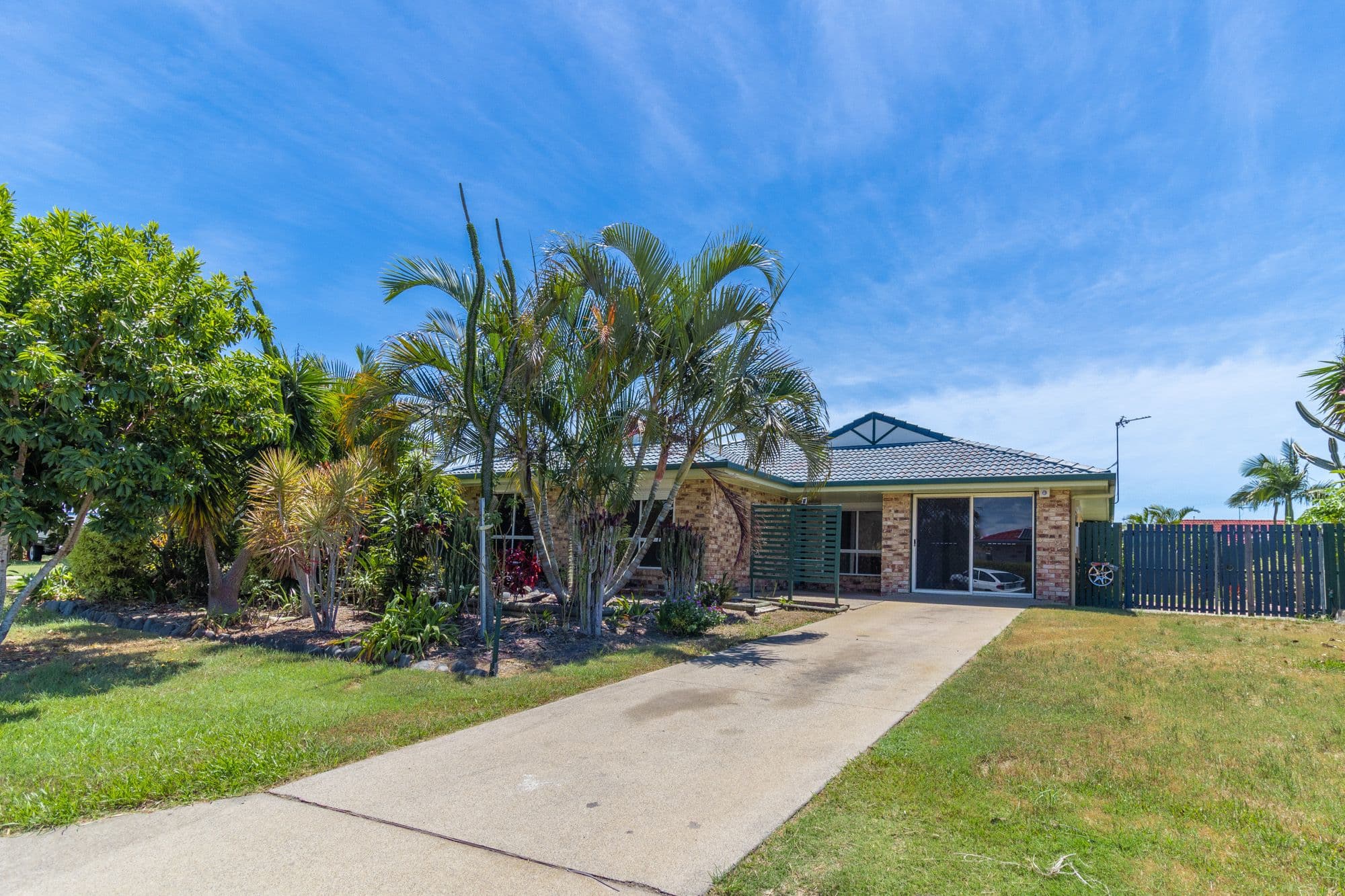 7 Elliot Court, Eli Waters QLD 4655, Eli Waters - Image 1