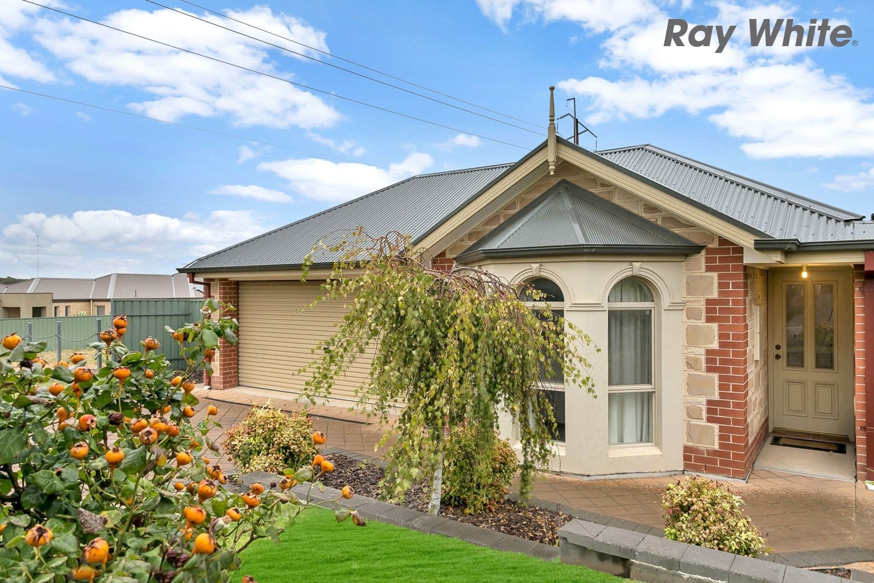 4 Erebus Glen, Hallett Cove SA 5158, Hallett Cove - Thumbnail 2