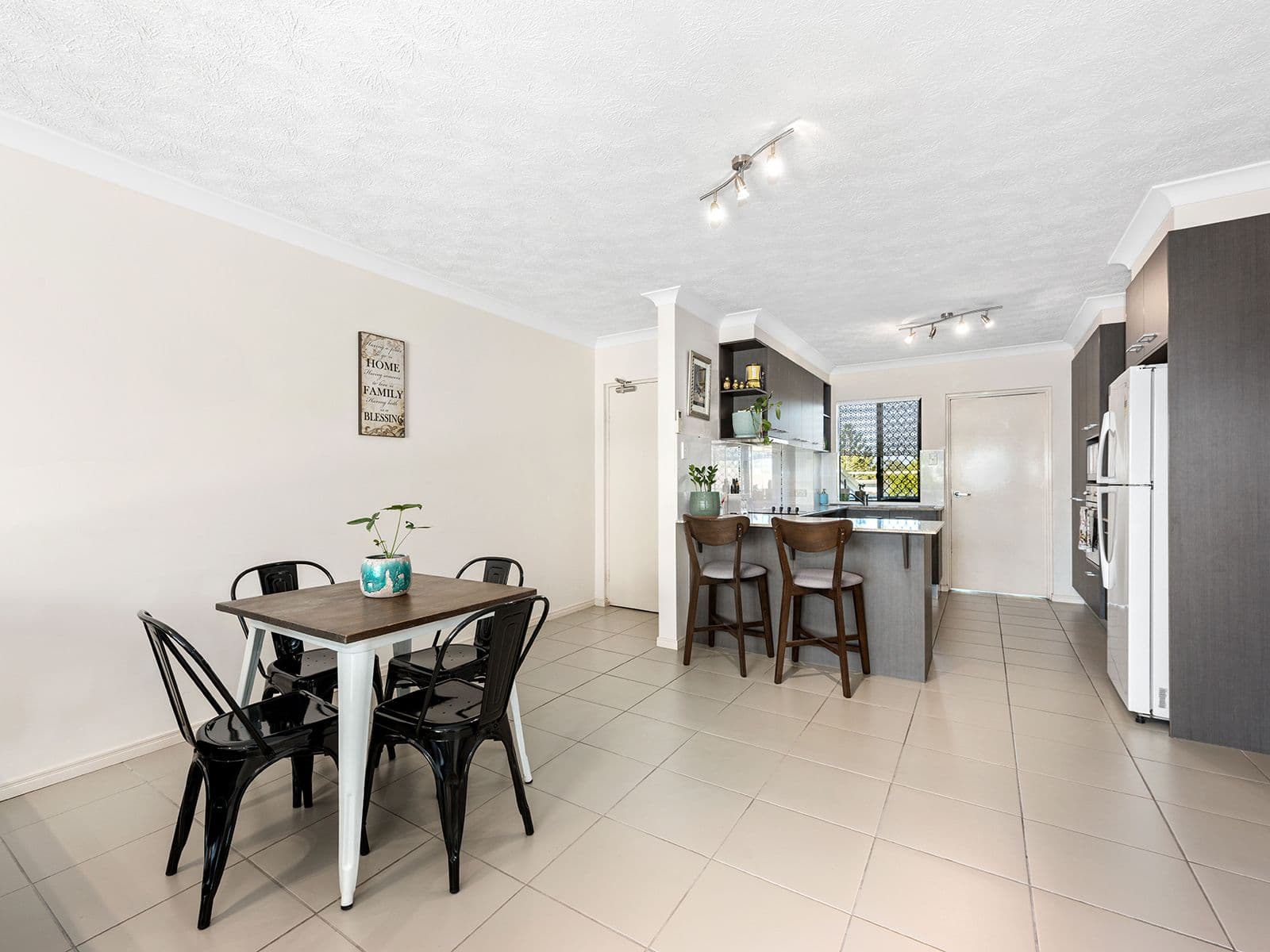 215 Pickering Street, Enoggera QLD 4051, Enoggera - Thumbnail 3