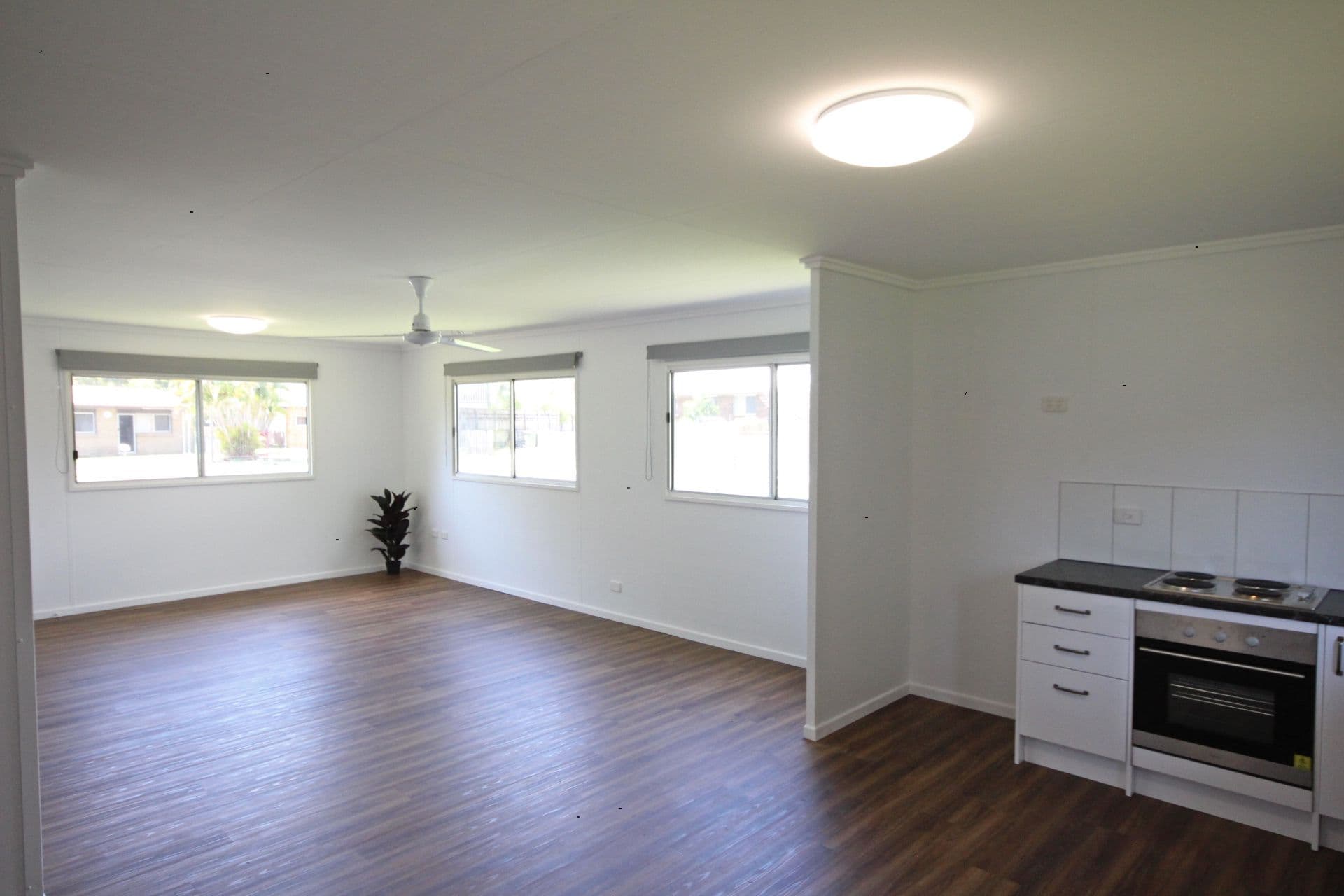 4 Elizabeth Street, Sarina QLD 4737, Sarina - Thumbnail 4