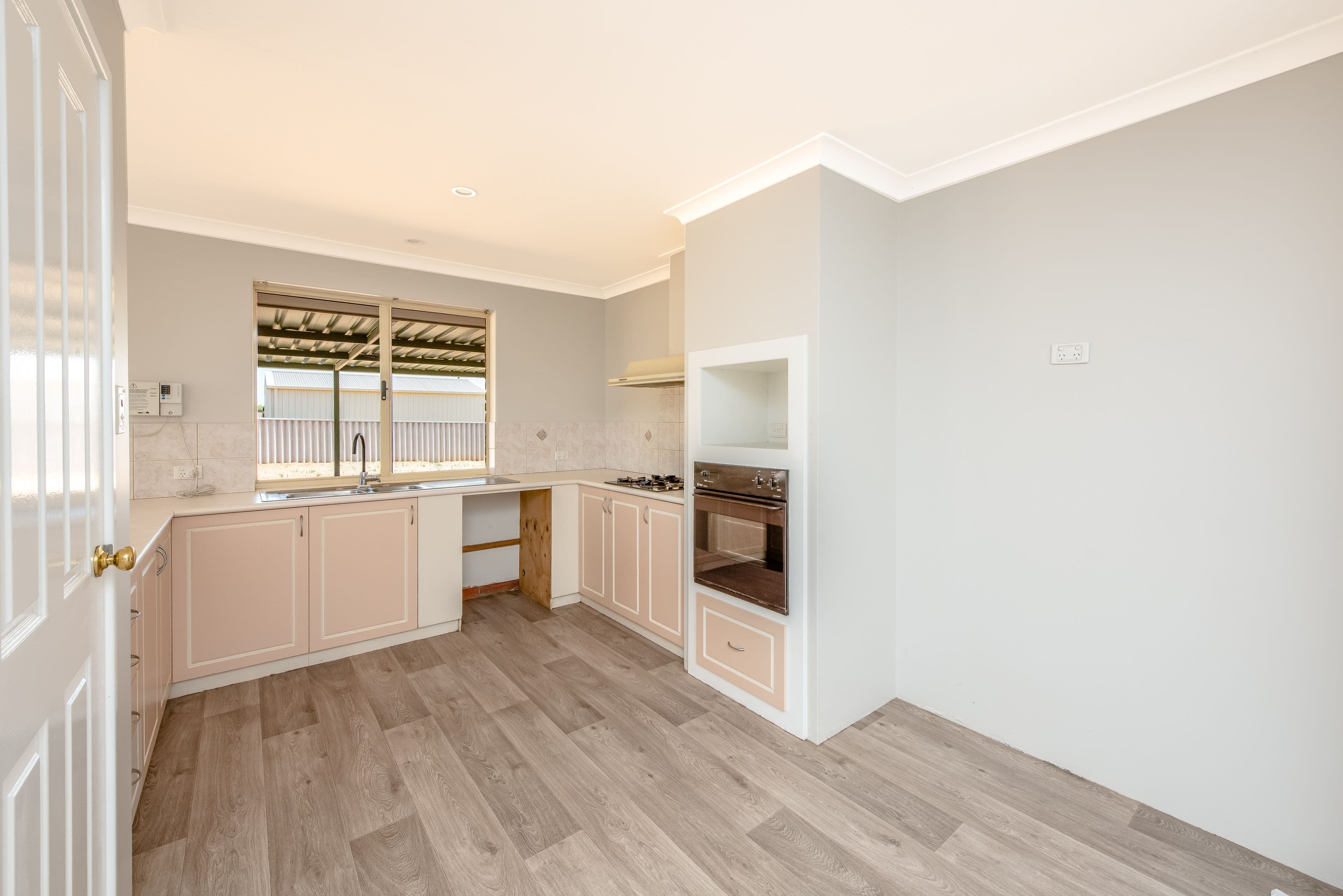 12 Verbena Place, Strathalbyn WA 6530, Strathalbyn - Thumbnail 5