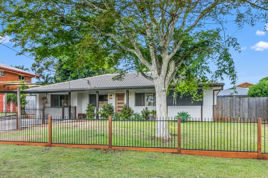 7 Parnka Street, Wellington Point QLD 4160, Wellington Point - Image 1