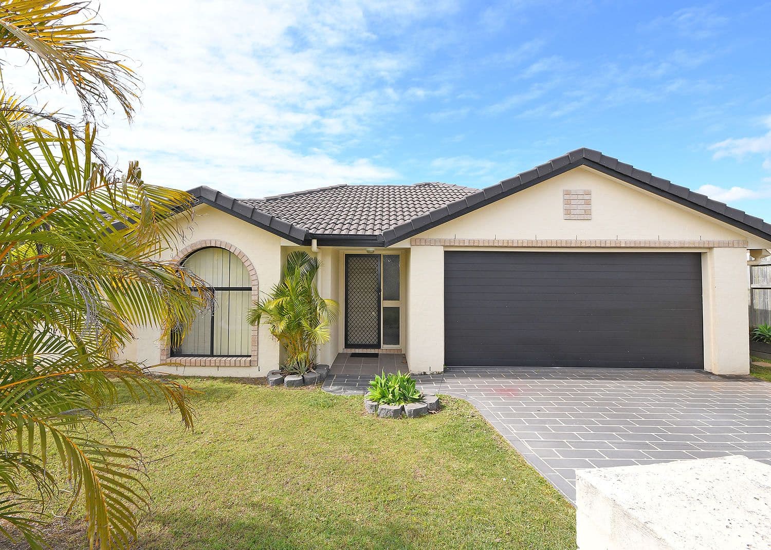 18 Bayridge Heights Drive, Nikenbah QLD 4655, Nikenbah - Image 1