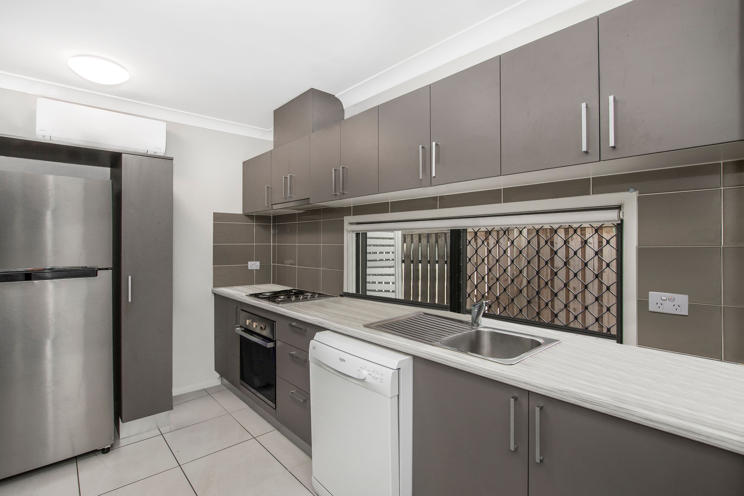 91B Riveredge Boulevard, Oonoonba QLD 4811, Oonoonba - Thumbnail 8