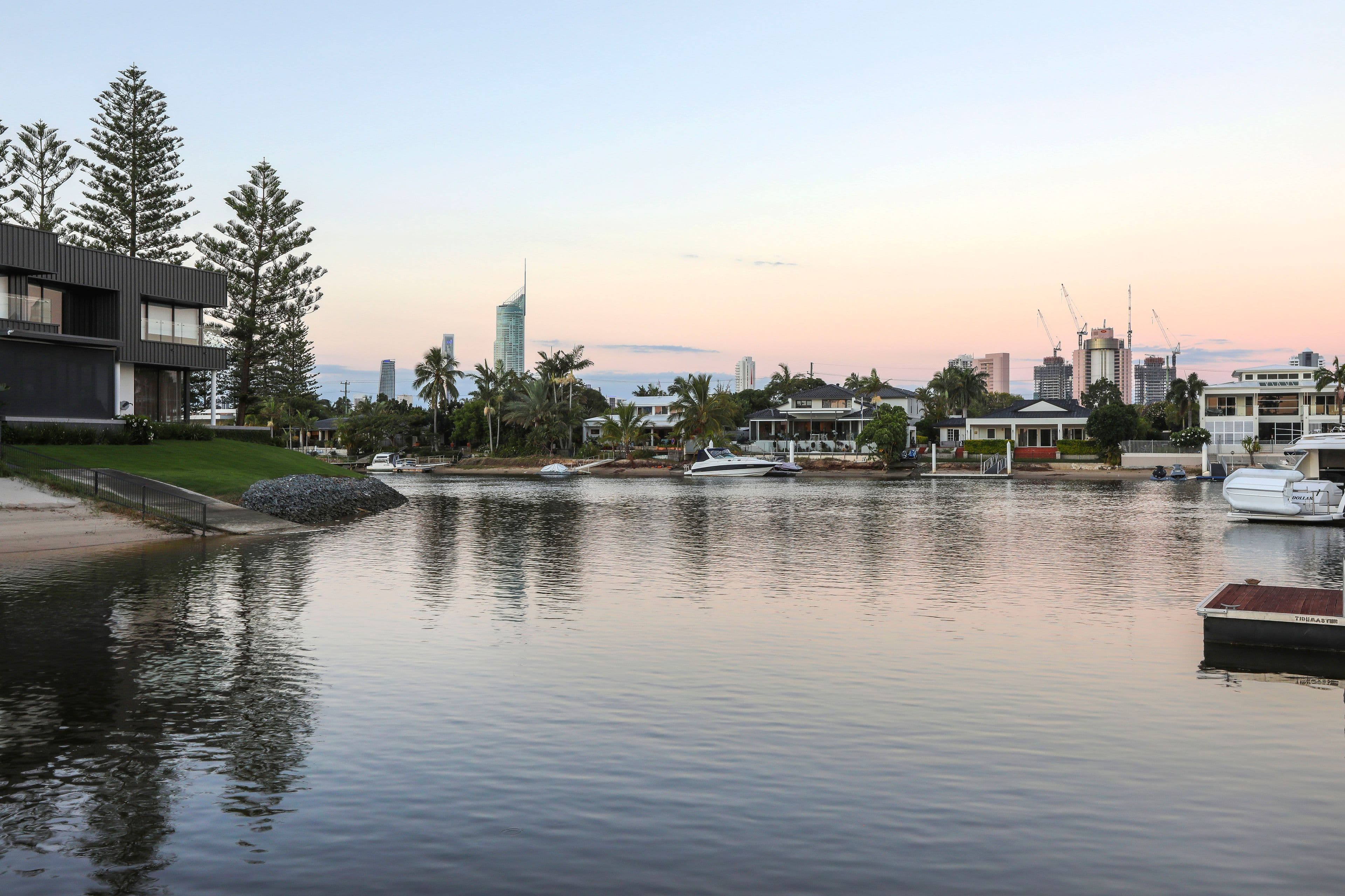 29 Andrea Avenue, Broadbeach Waters QLD 4218, Broadbeach Waters - Thumbnail 6