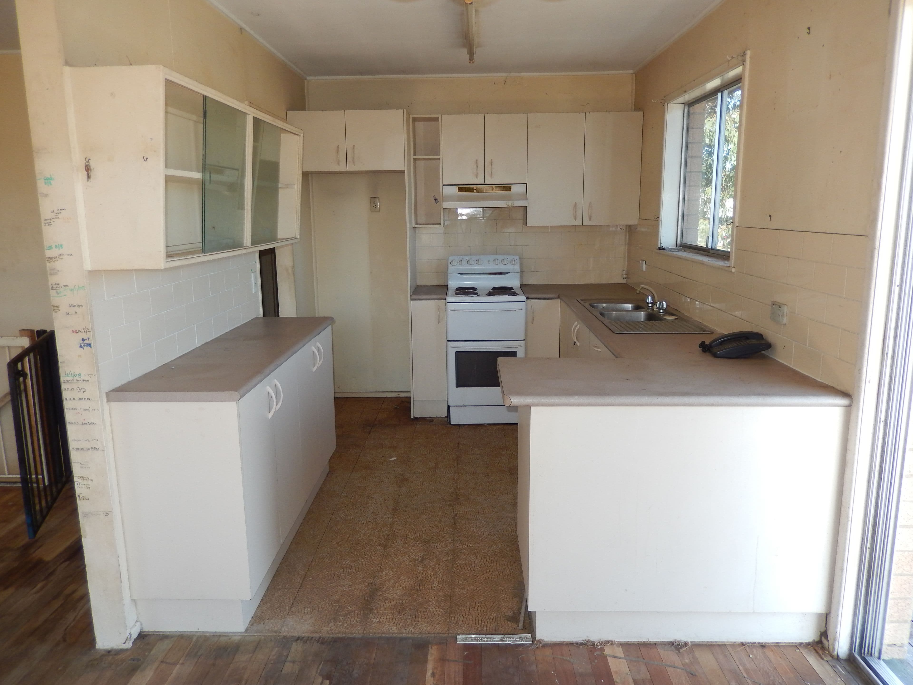 34 Bognuda Street, Bundamba QLD 4304, Bundamba - Thumbnail 3