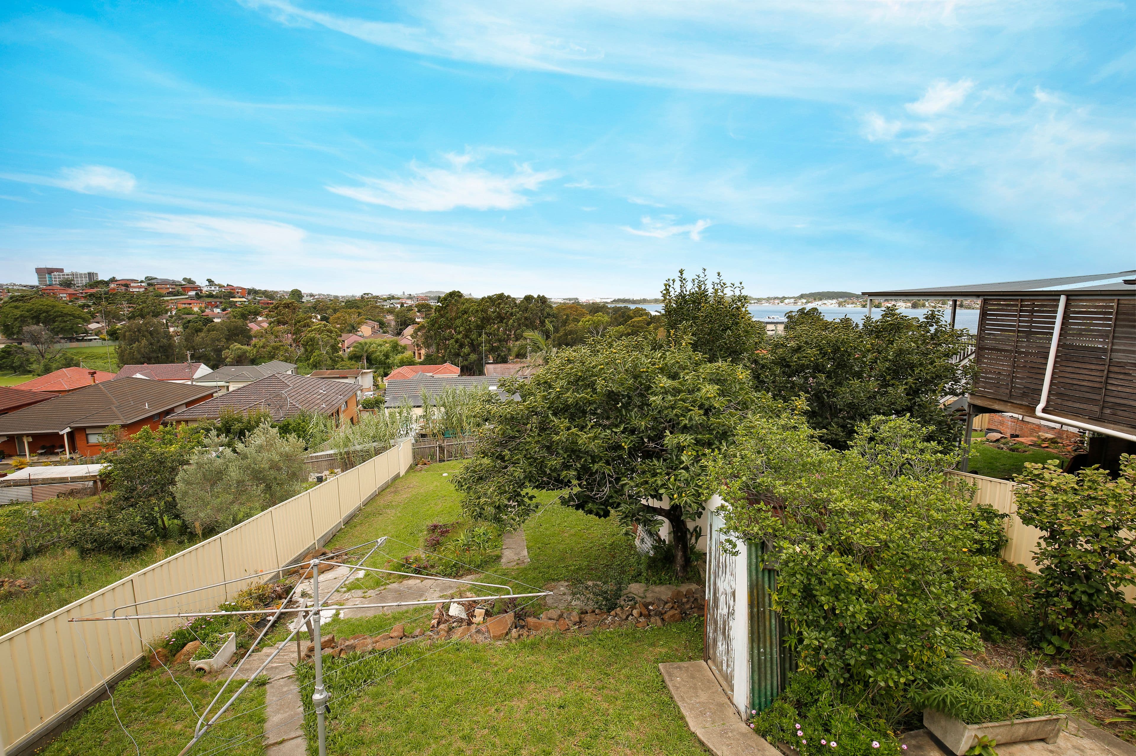 21 St Cloud Crescent, Lake Heights - Thumbnail 8