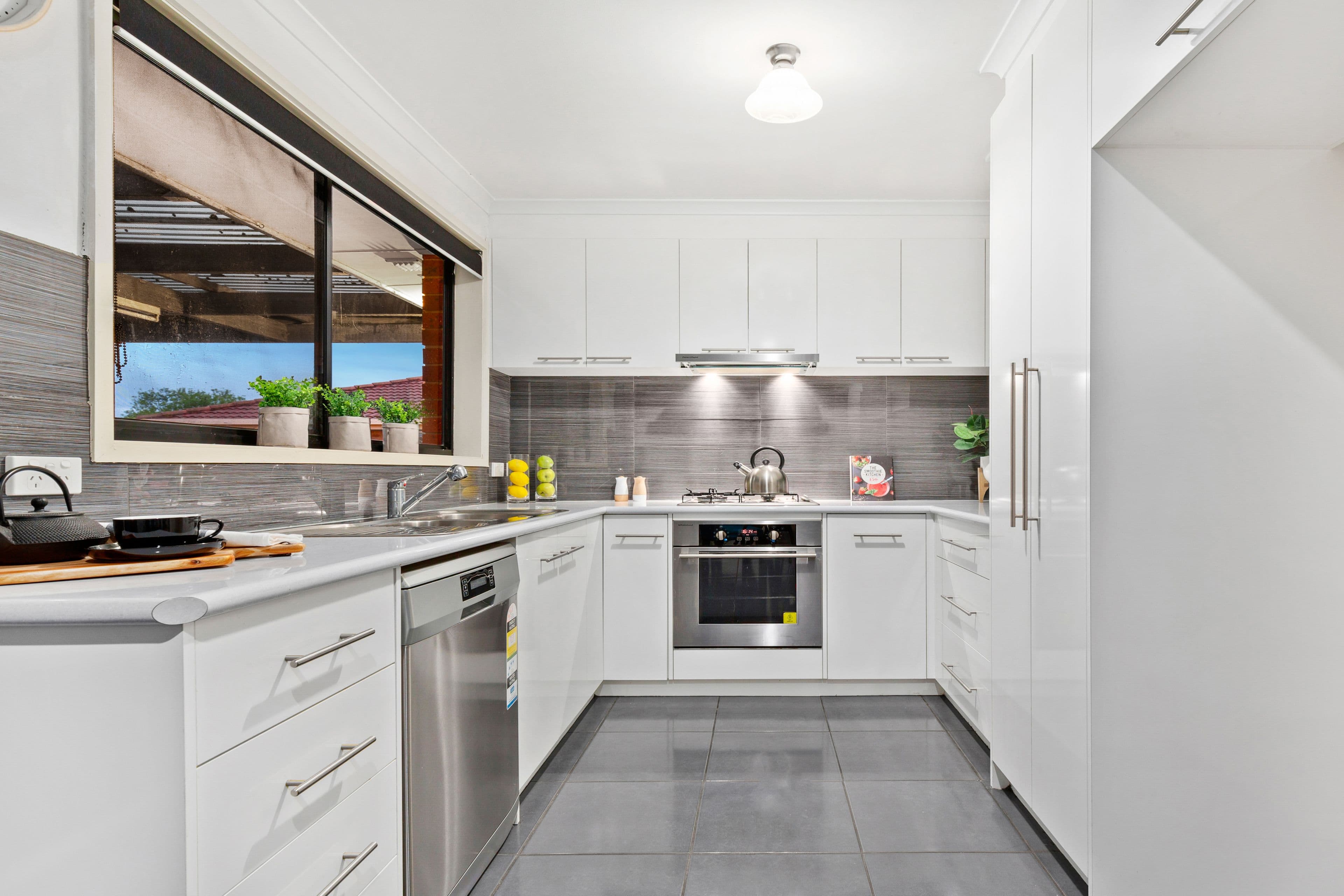 19 Bluegrass Crescent, Pakenham VIC 3810, Pakenham - Thumbnail 4