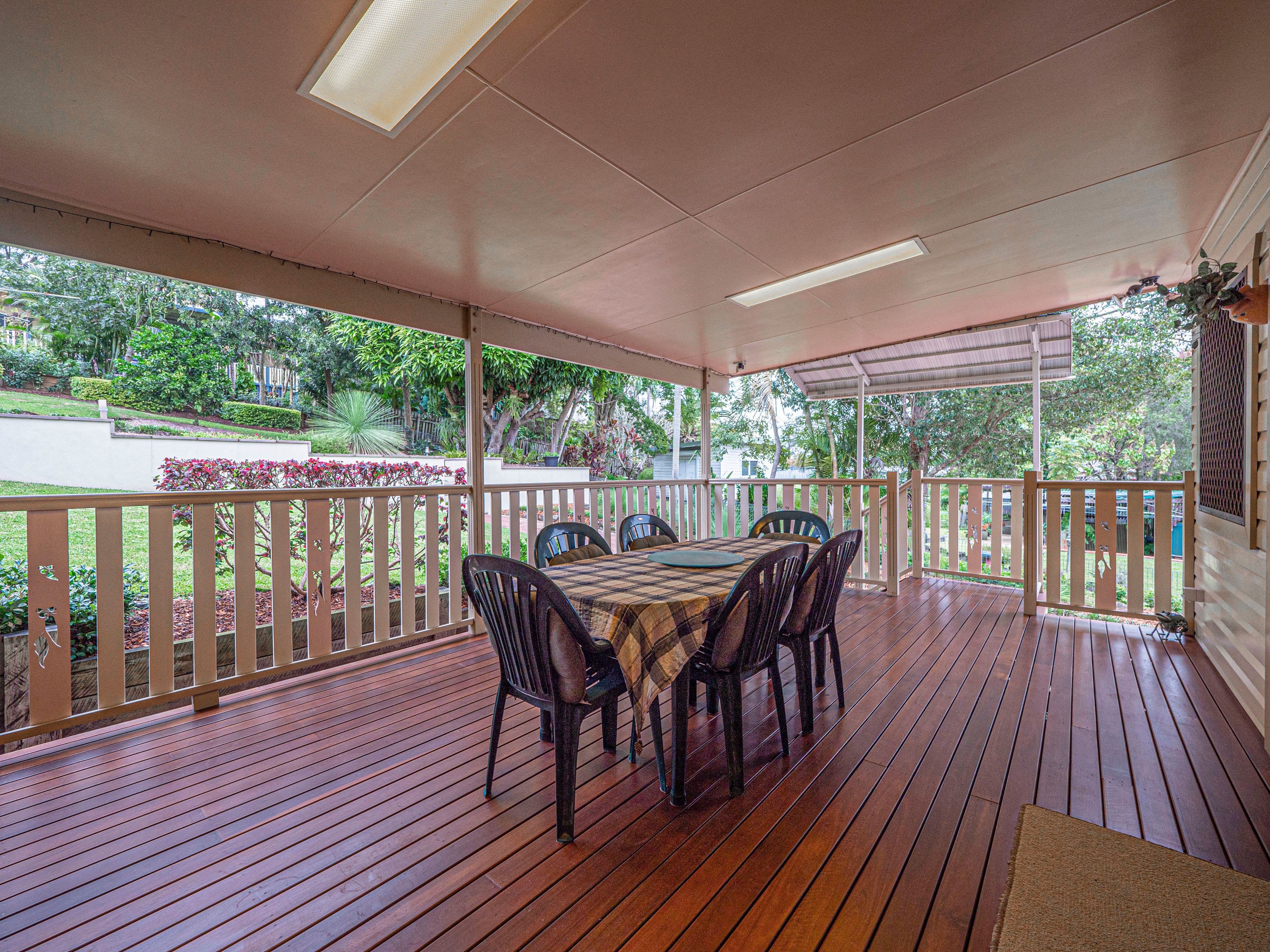 13 James Street, Girards Hill - Image 1