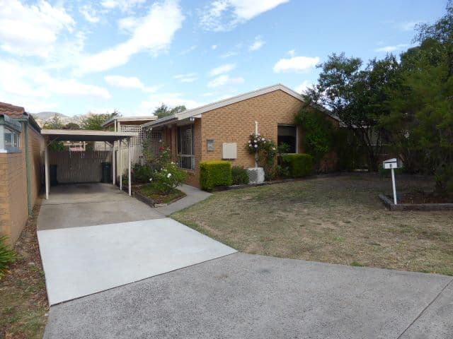 8 Cleeve Place, Gordon ACT 2906, Gordon - Image 1