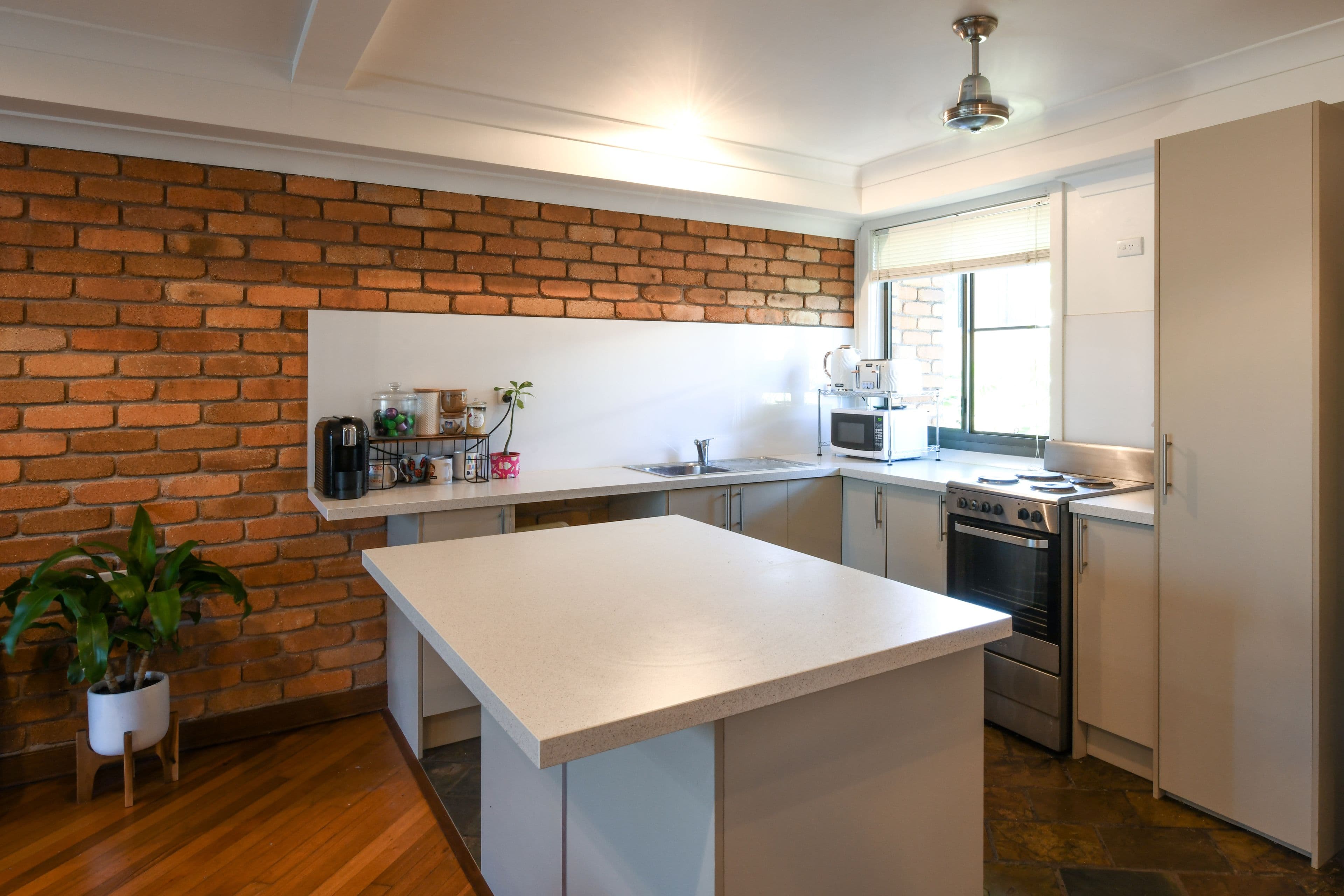 3 Beach Road, Cannonvale QLD 4802, Cannonvale - Thumbnail 4