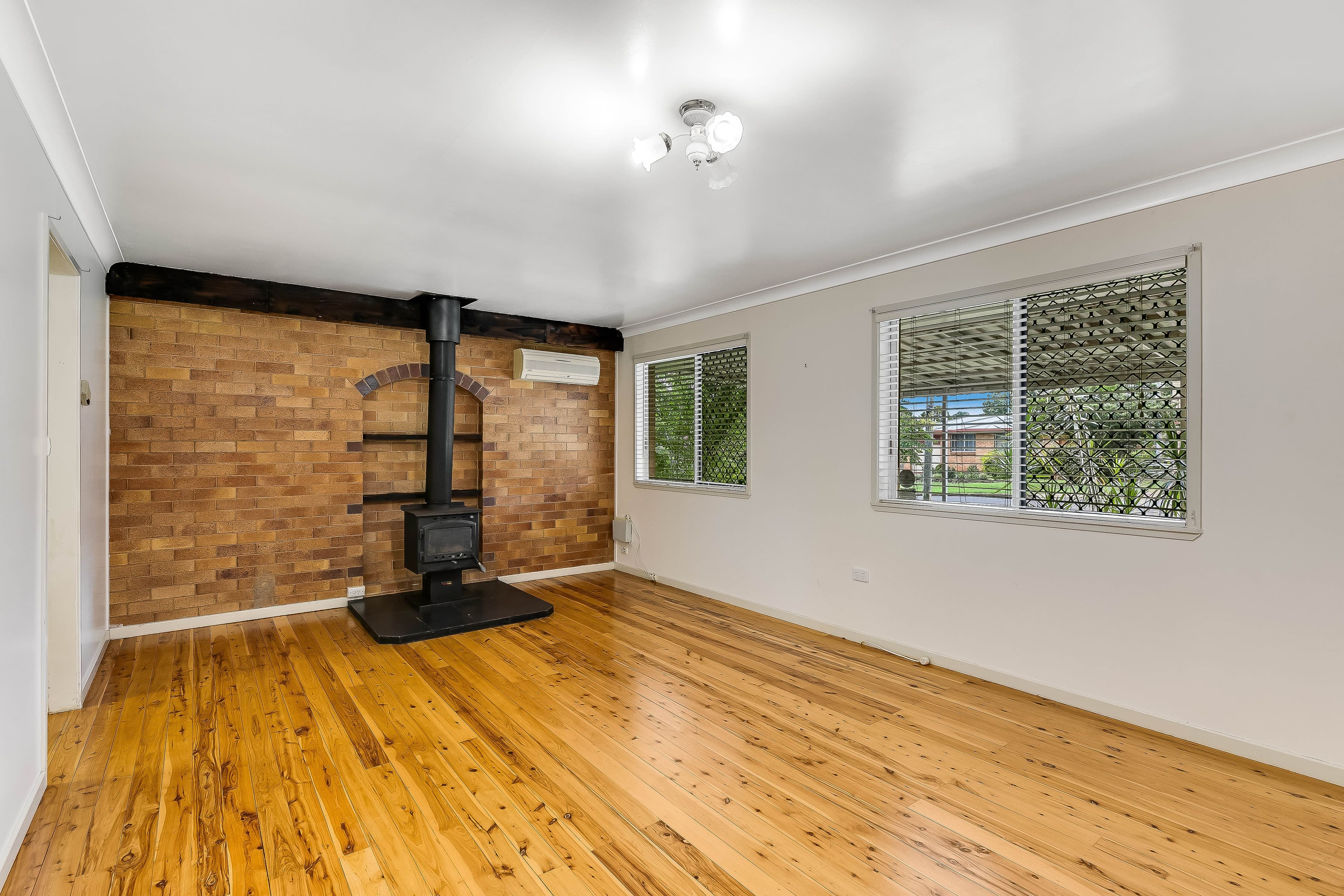 18 Marcia Street, Rangeville QLD 4350, Rangeville - Thumbnail 2