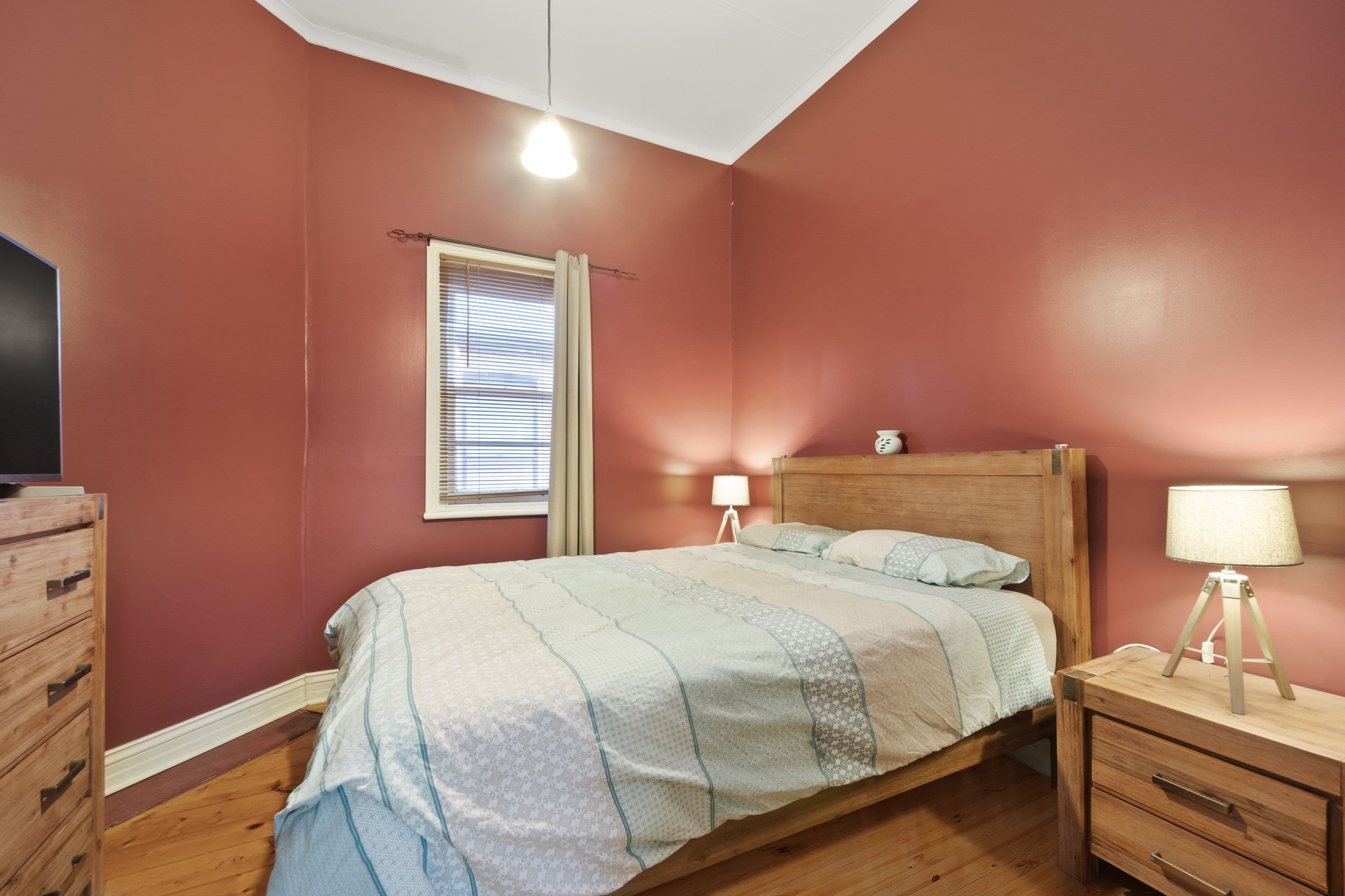 15 Young Street, Golden Point VIC 3350, Golden Point - Thumbnail 6