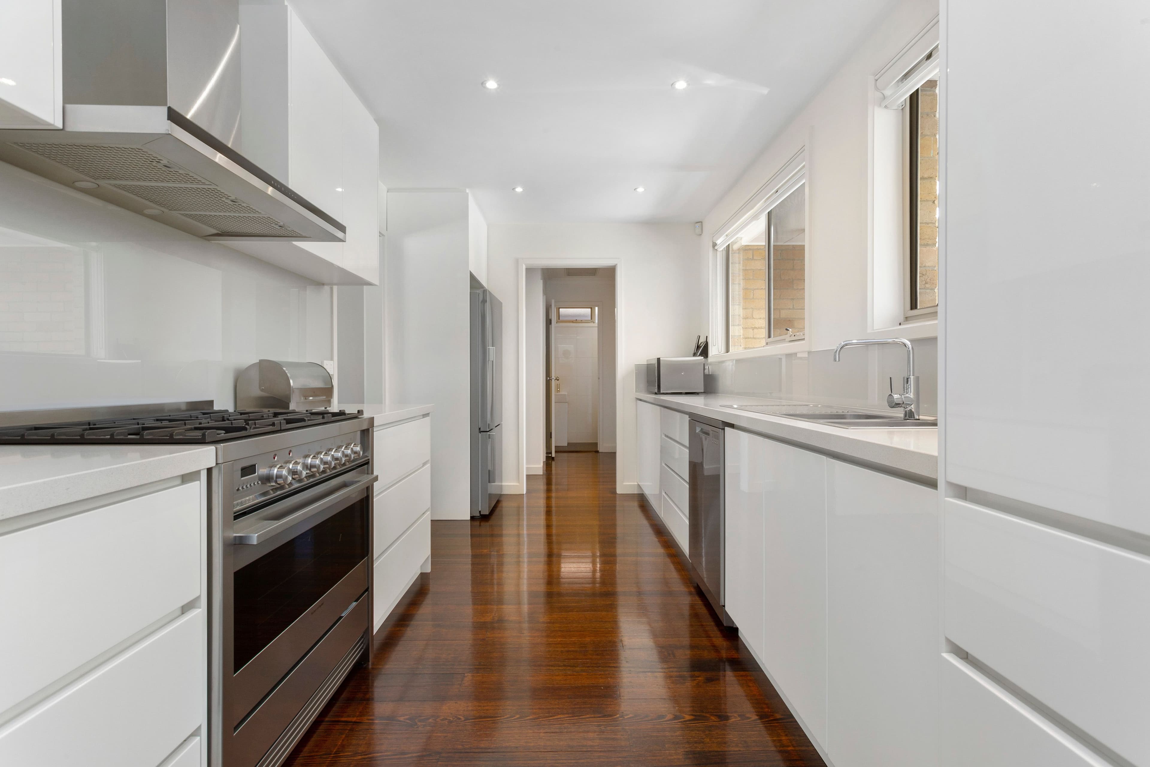 12 Terrigal Avenue, Oakleigh South VIC 3167, Oakleigh South - Thumbnail 4