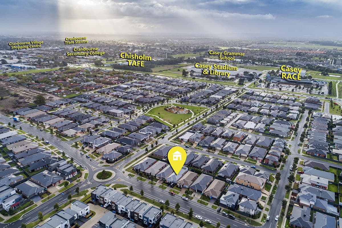 116 Elmslie Drive, Cranbourne East VIC 3977, Cranbourne East - Thumbnail 3