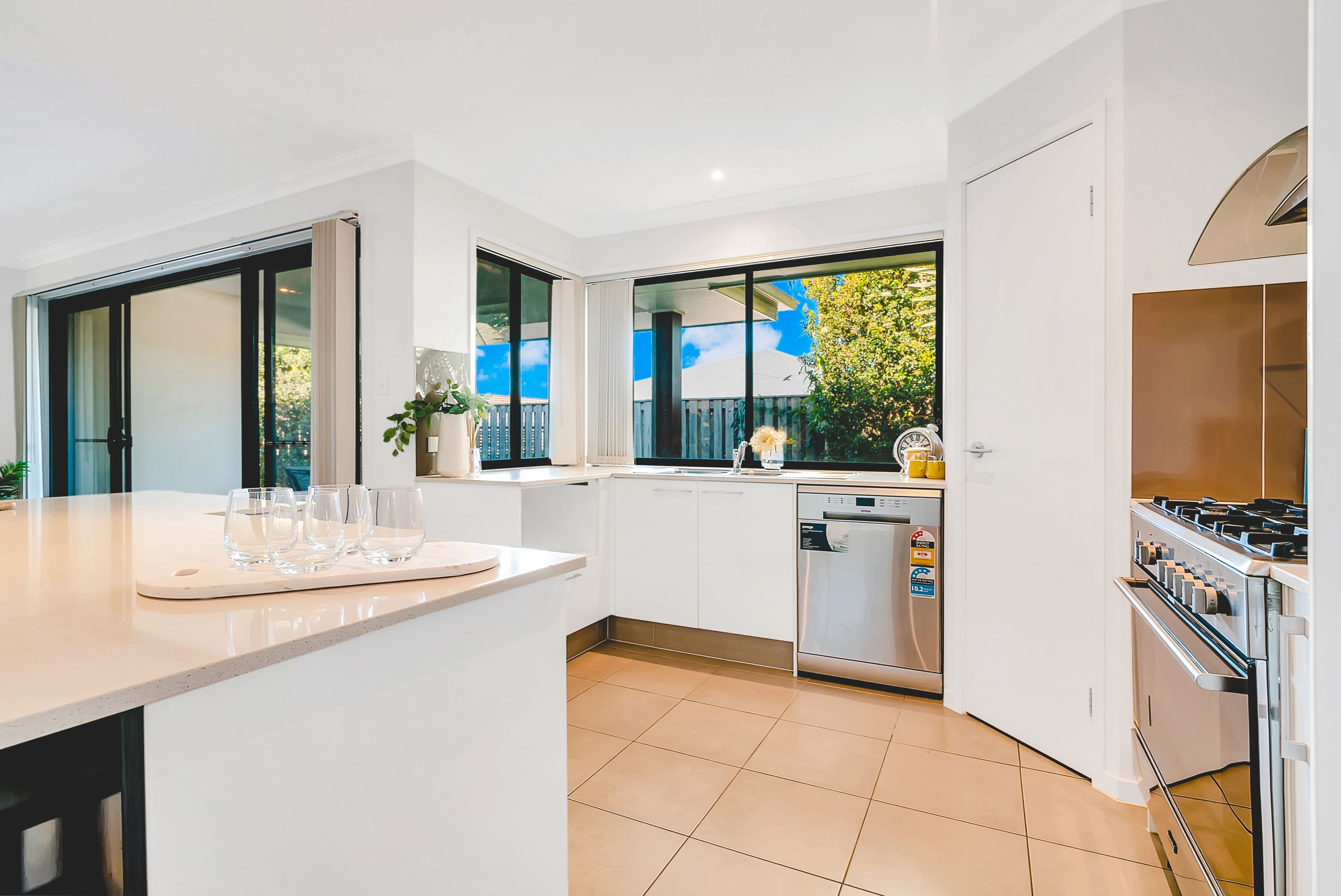 36 Ellenborough Avenue, Ormeau Hills QLD 4208, Ormeau Hills - Thumbnail 3