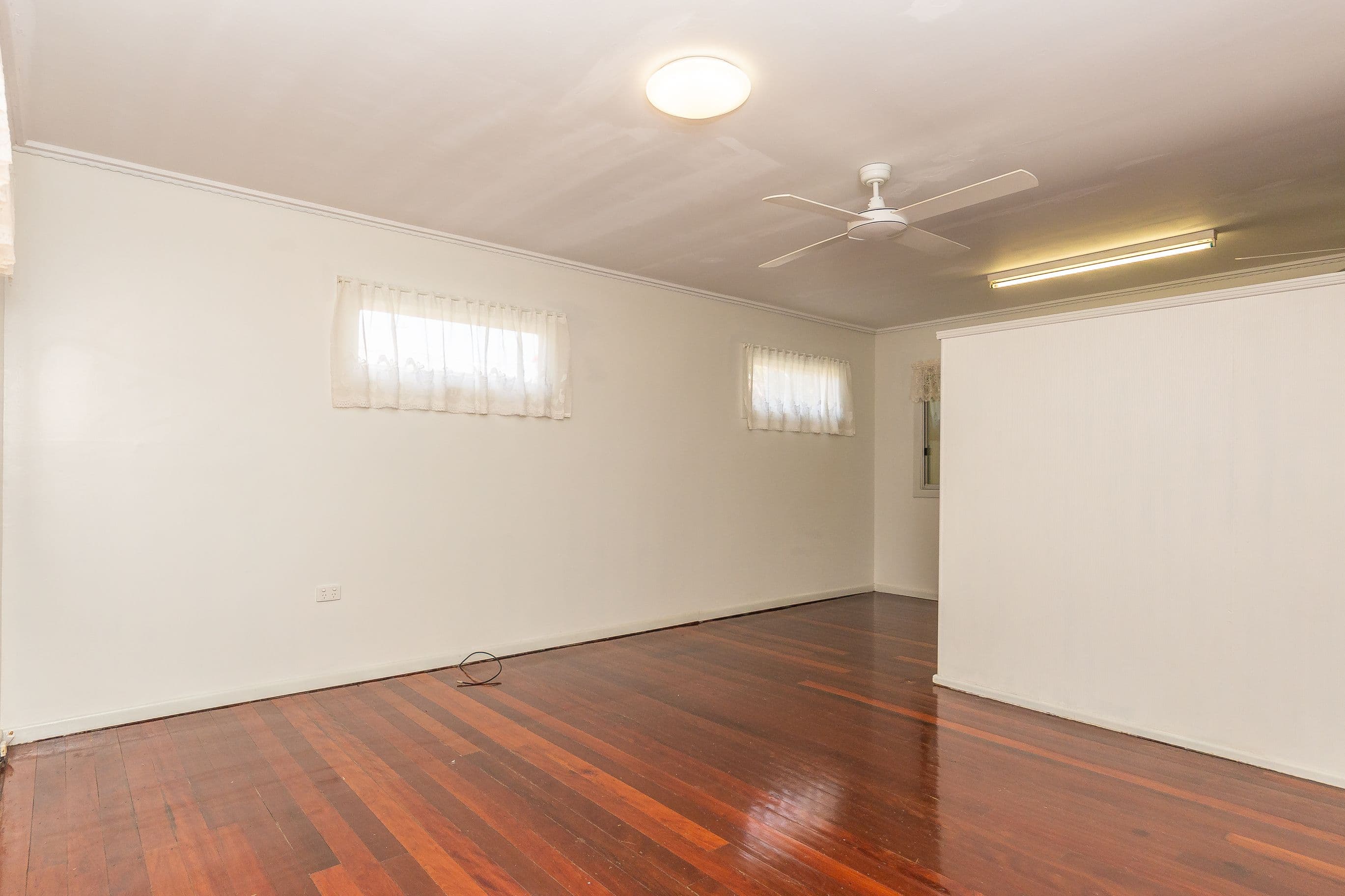 9 Hawthorne Street, Woody Point QLD 4019, Woody Point - Thumbnail 5