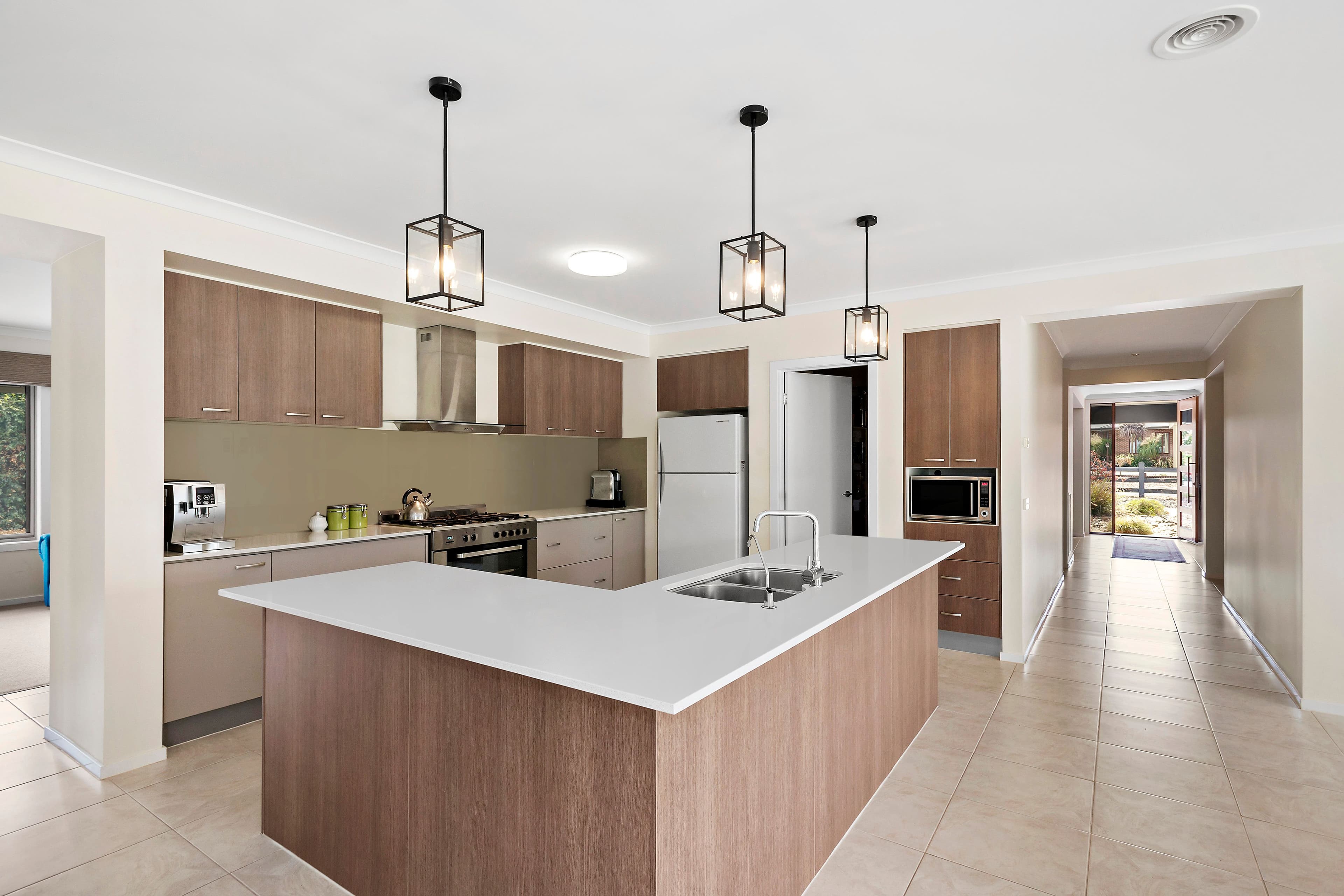 1-3 Flaxen Hills Road, Doreen VIC 3754, Doreen - Thumbnail 3