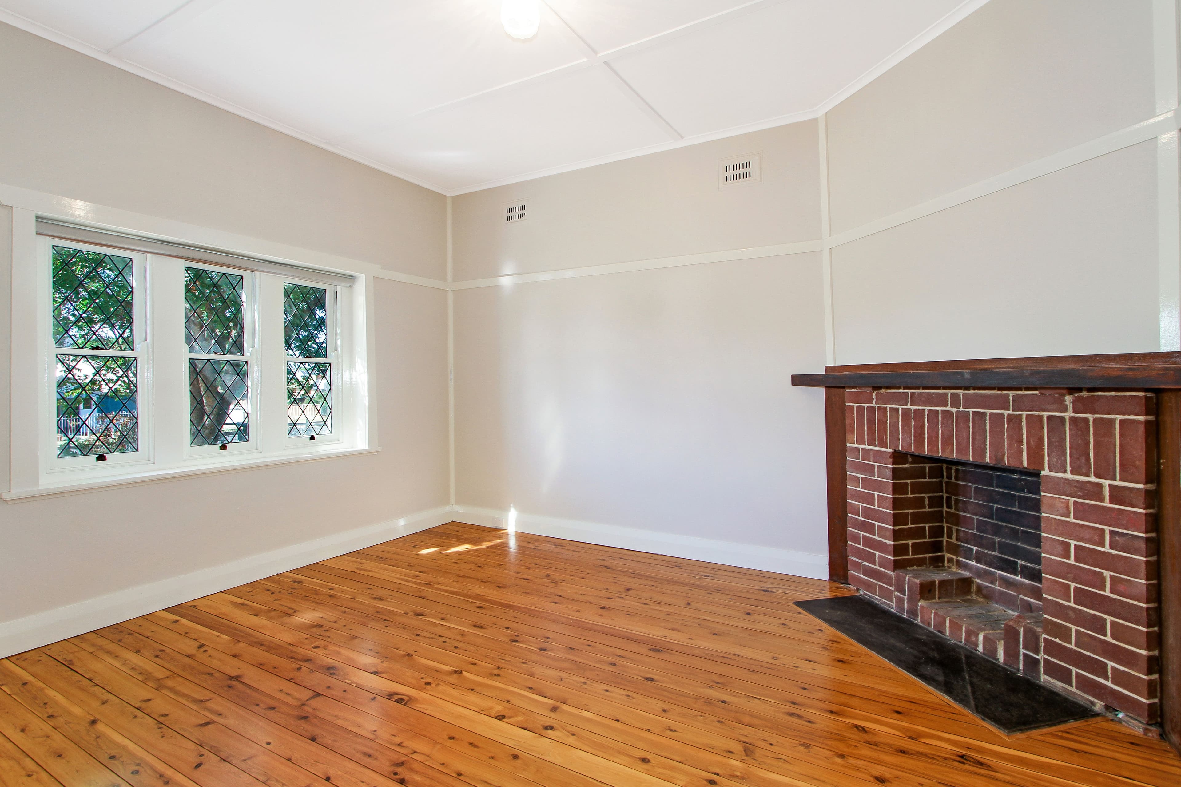 180 King George V Avenue, Tamworth - Thumbnail 3