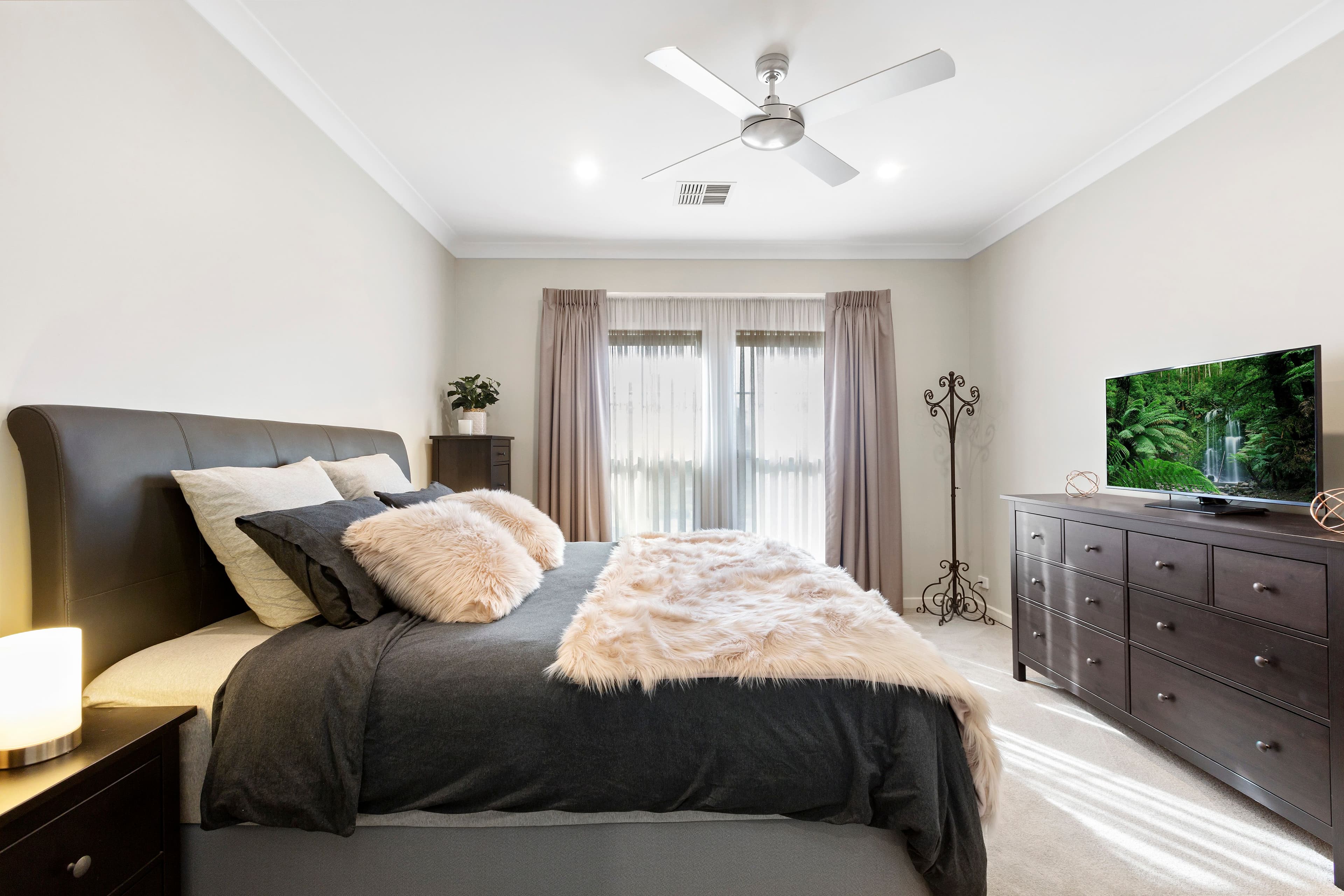 2 Raleigh Avenue, Flinders Park SA 5025, Flinders Park - Thumbnail 3