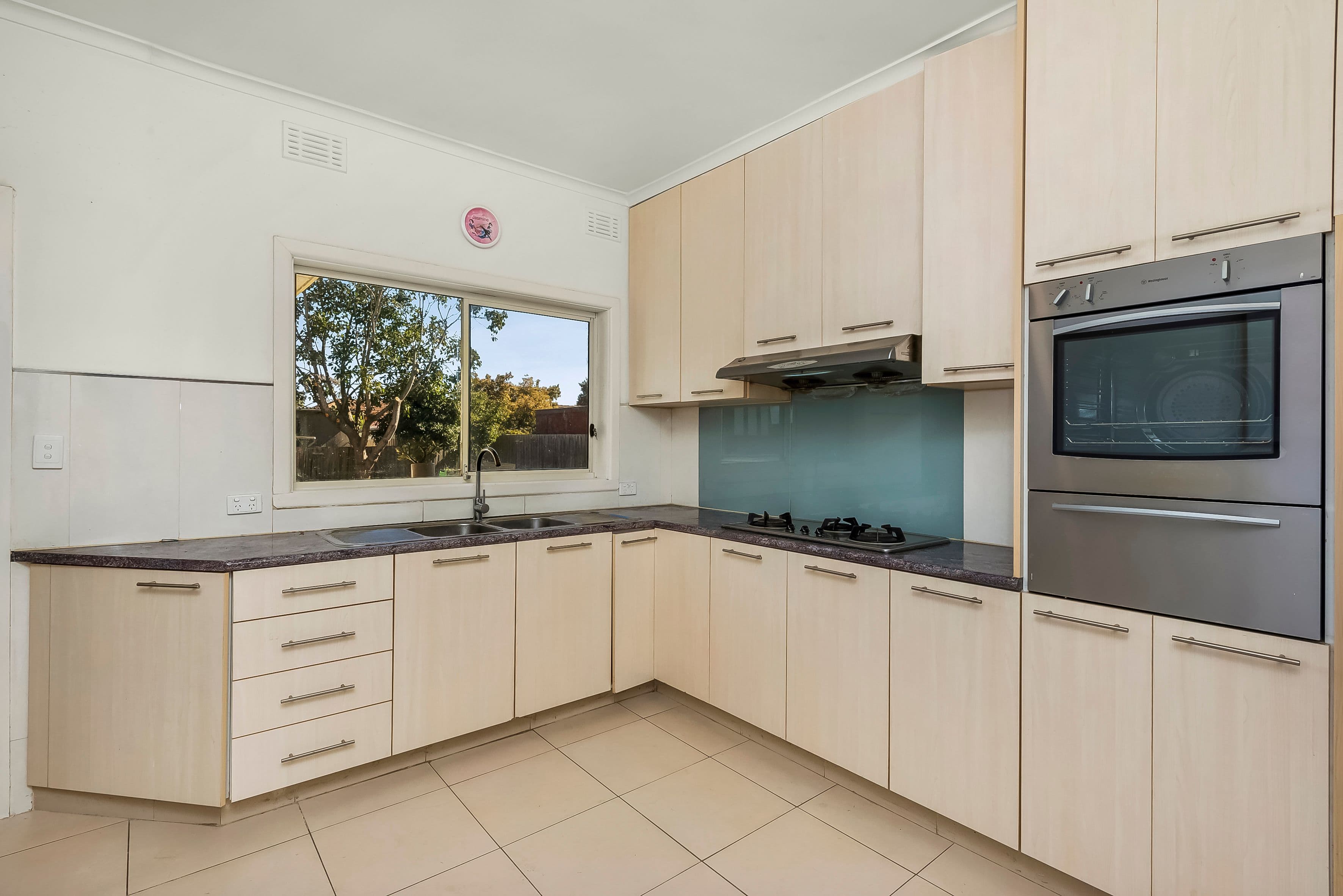 6 Linda Street, Clayton South VIC 3169, Clayton South - Thumbnail 2