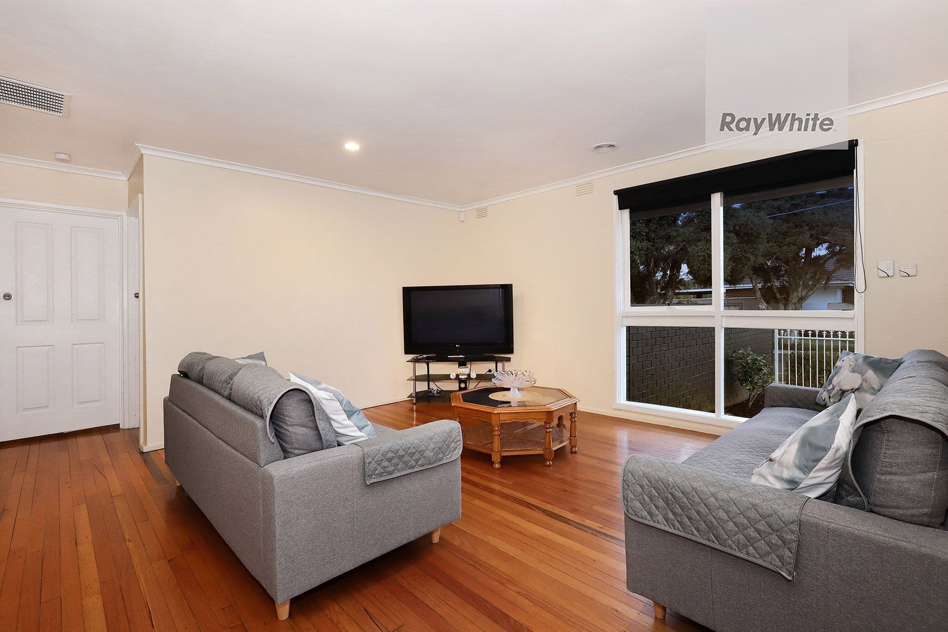 5 Vaucluse Avenue, Gladstone Park VIC 3043, Gladstone Park - Thumbnail 3