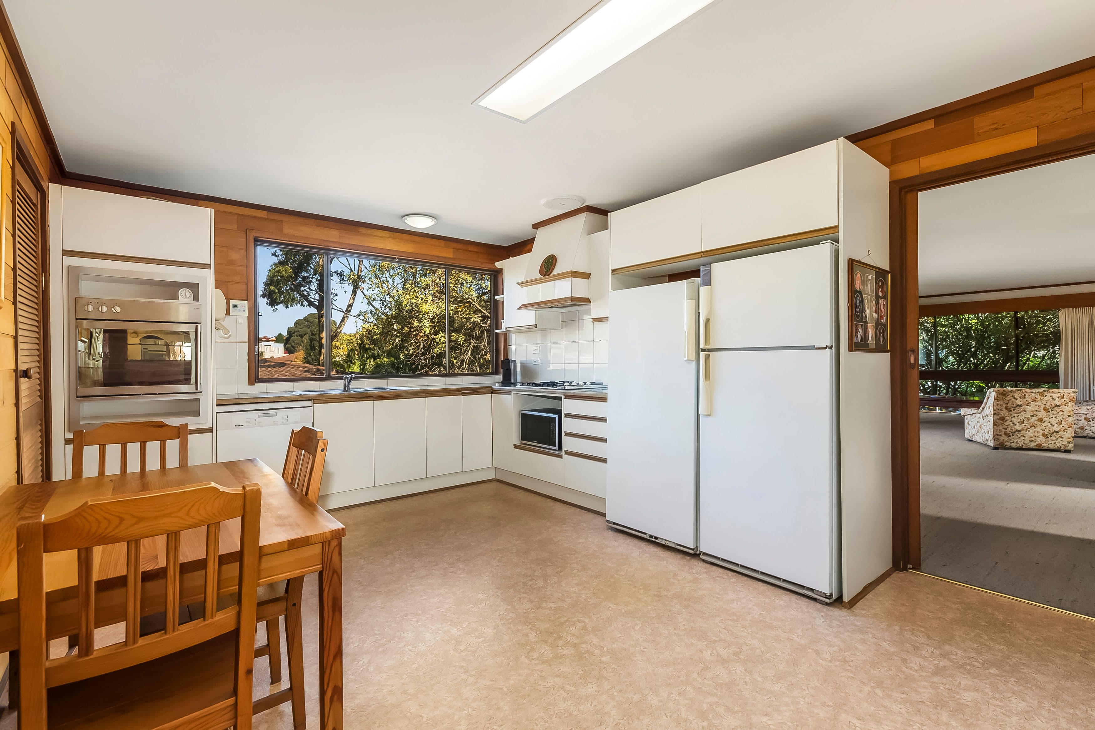 42 Elmstead Drive, Wheelers Hill VIC 3150, Wheelers Hill - Thumbnail 2