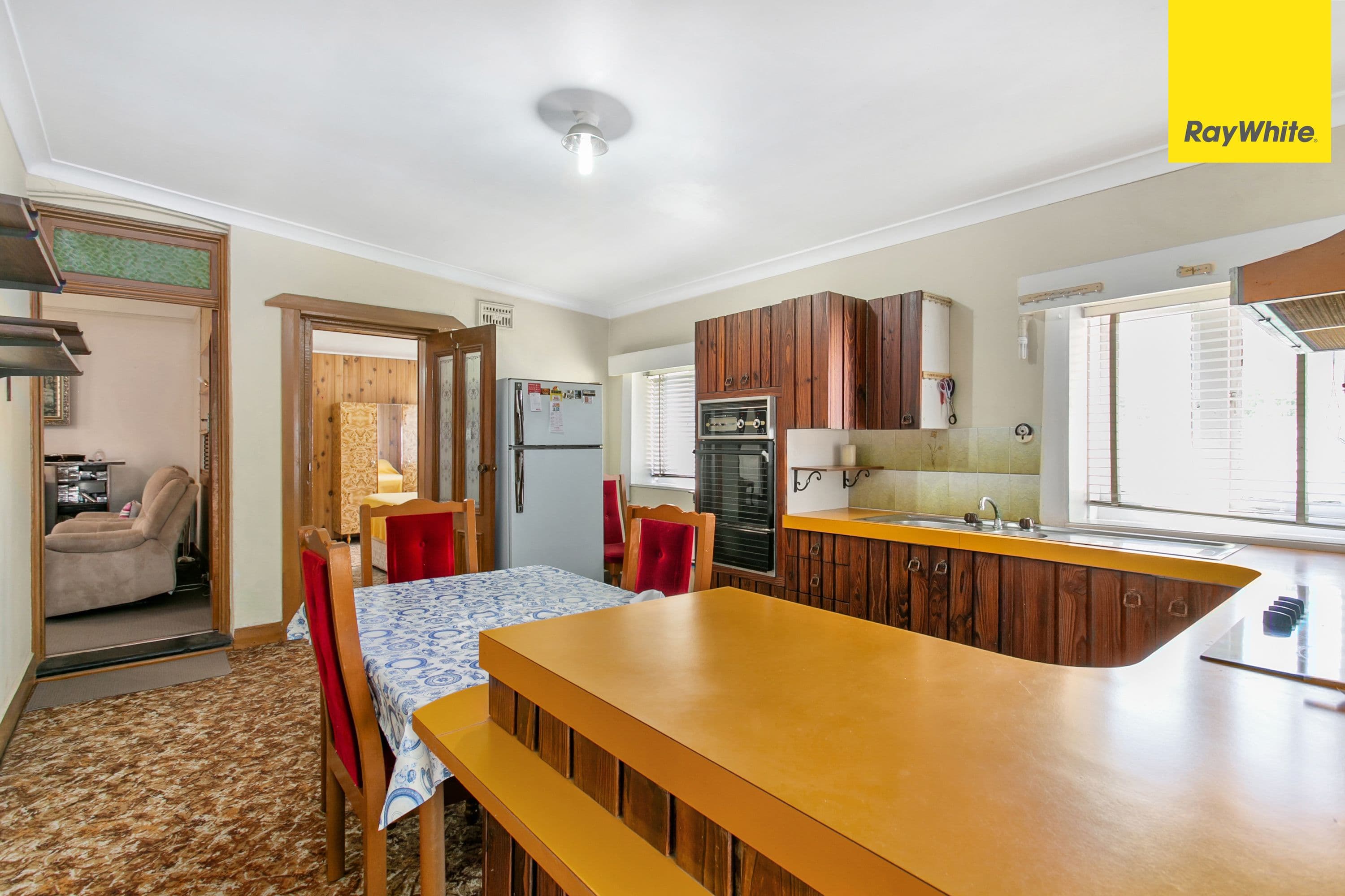 3 South Parade, Canterbury - Thumbnail 3