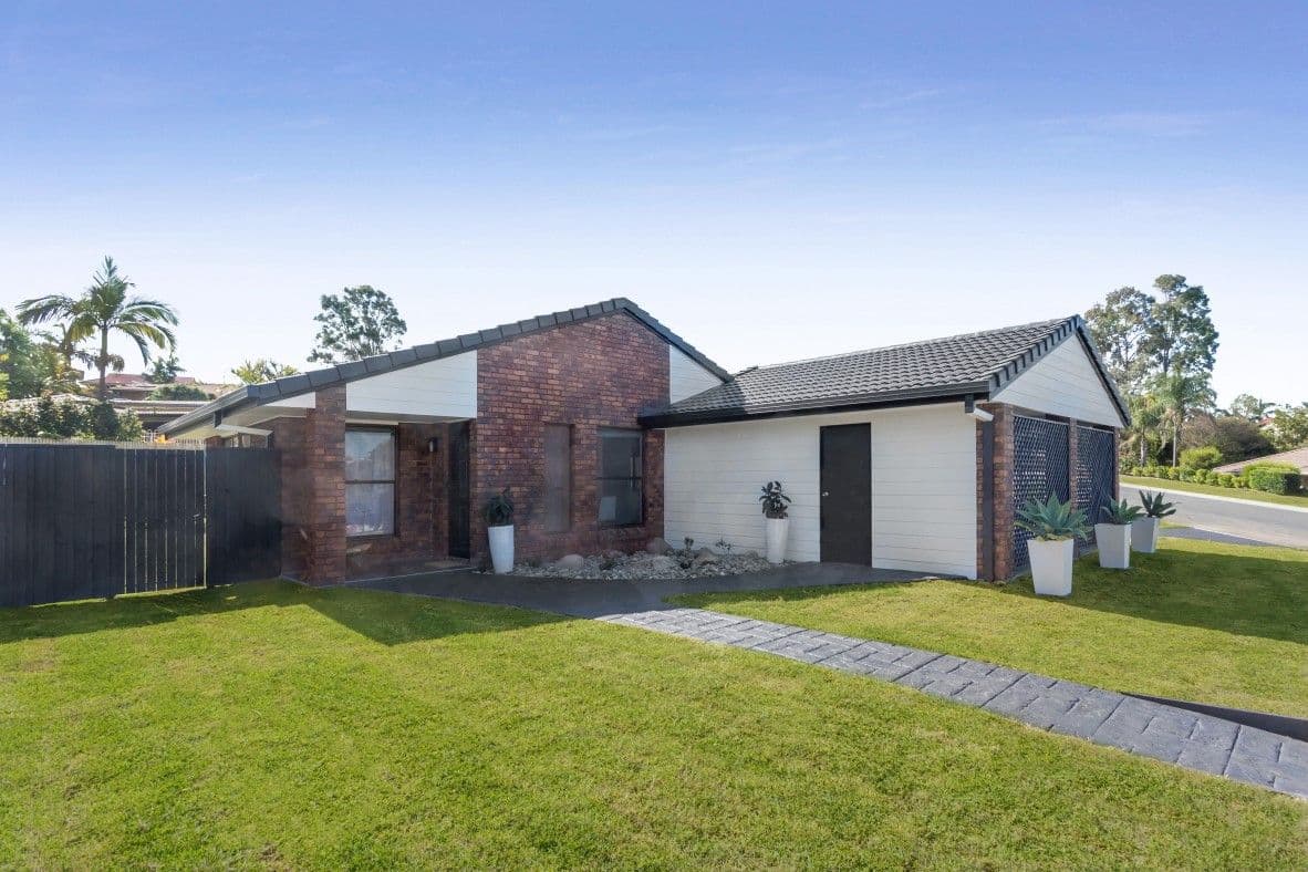 4 Simpson Court, Albany Creek QLD 4035, Albany Creek - Thumbnail 2