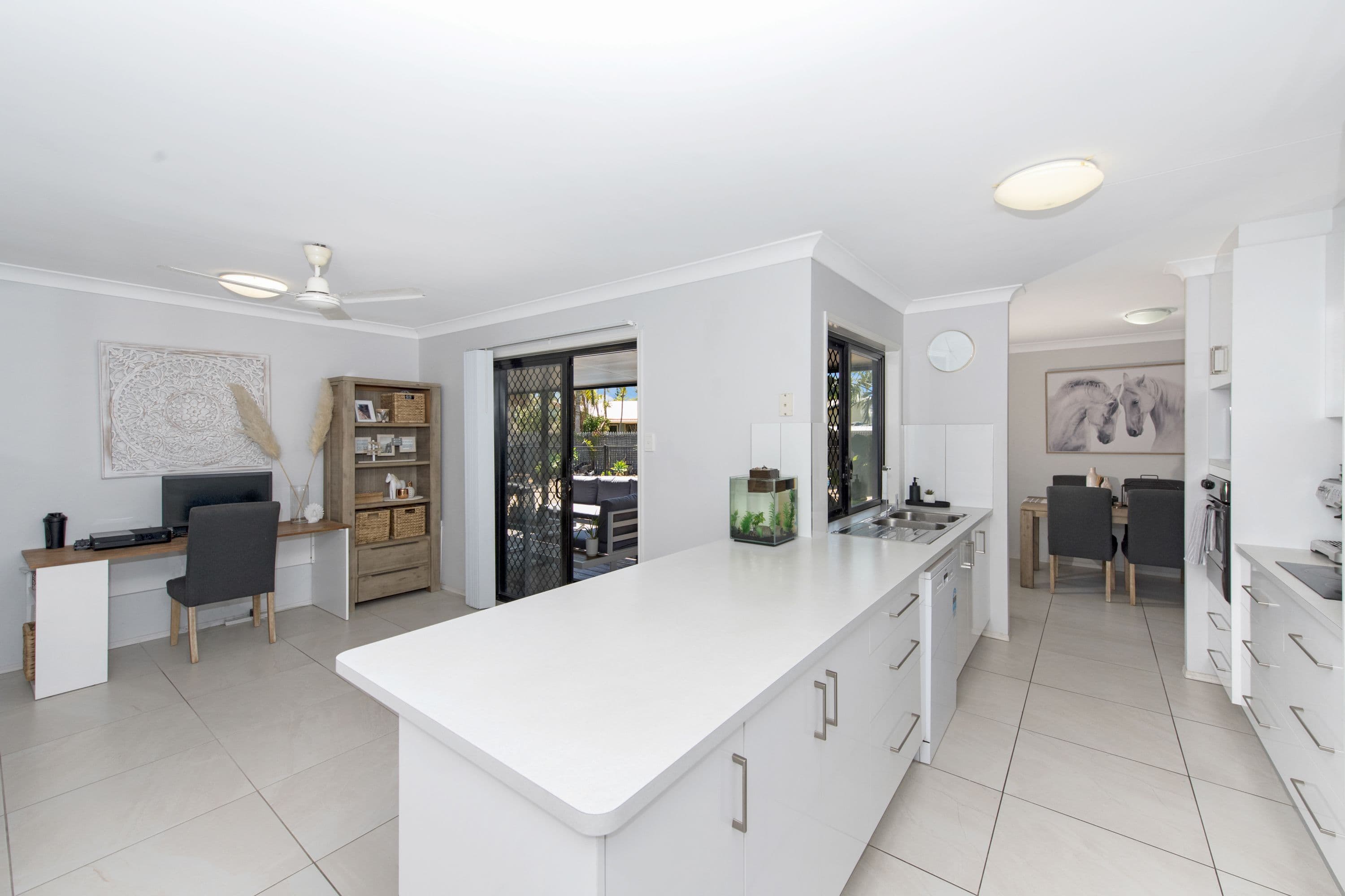 17 Black Braes Court, Mount Louisa QLD 4814, Mount Louisa - Thumbnail 4