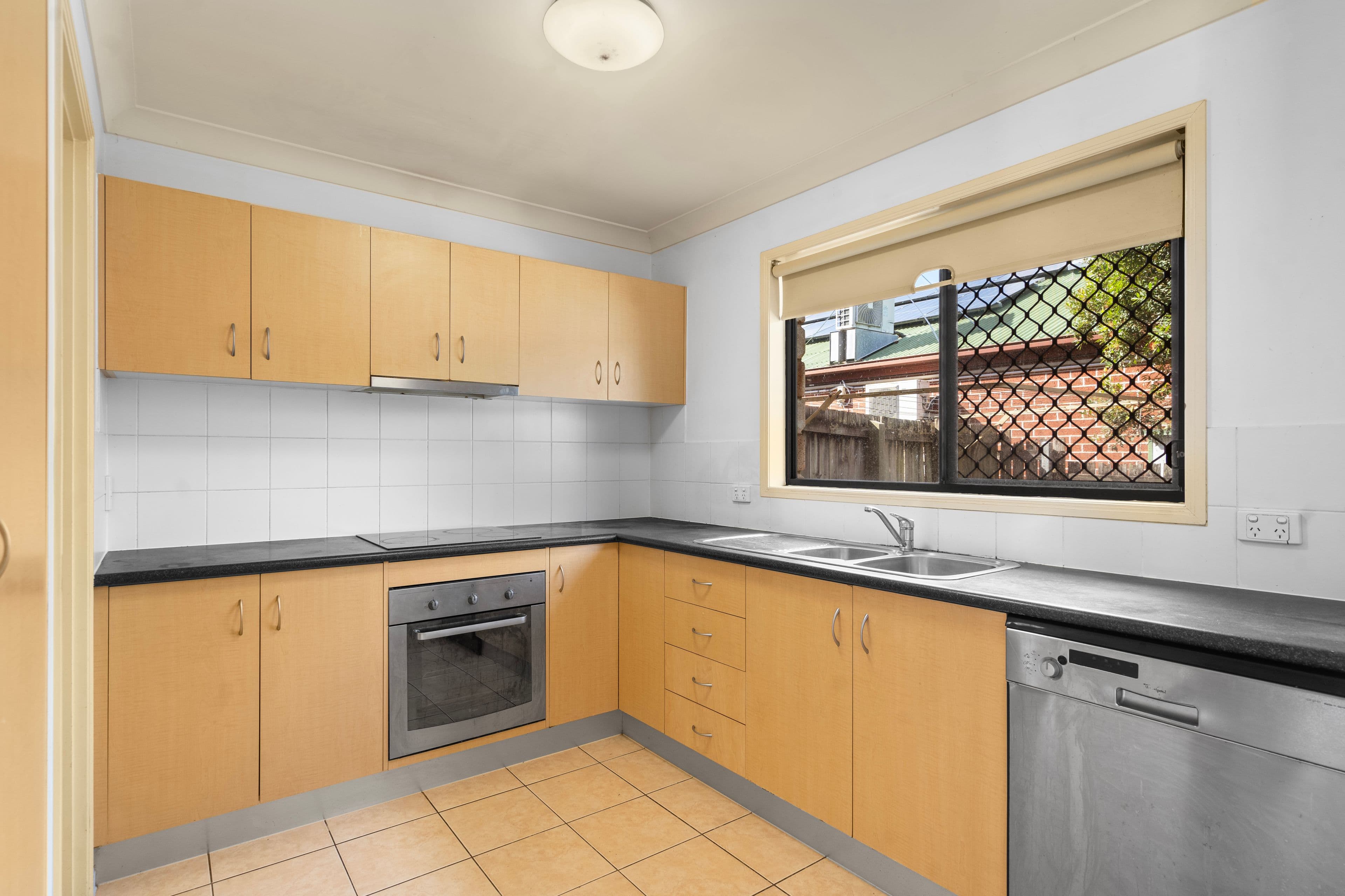 18 Loganlea Road, Waterford West QLD 4133, Waterford West - Thumbnail 5