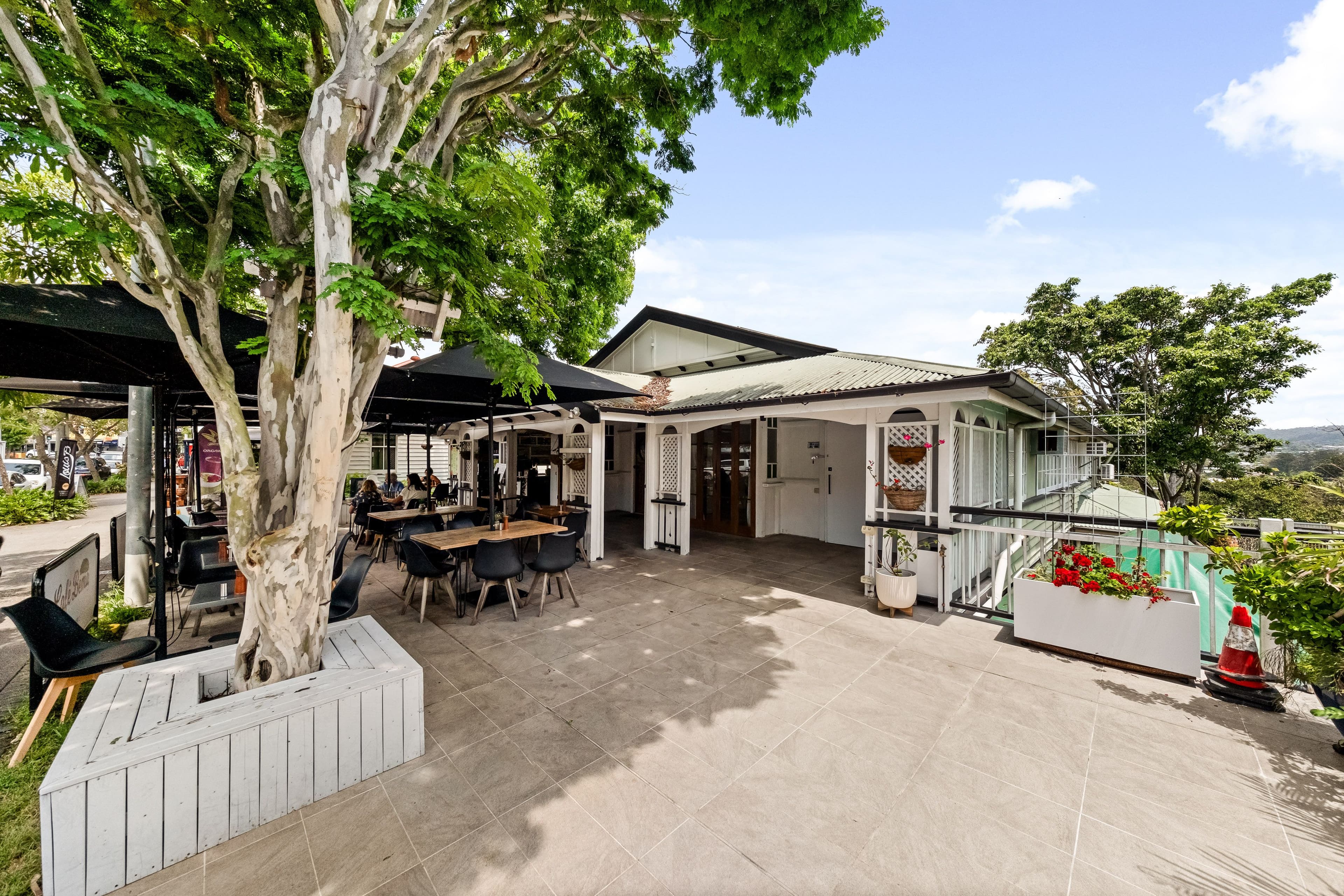 24 Latrobe Terrace, Paddington - Thumbnail 2