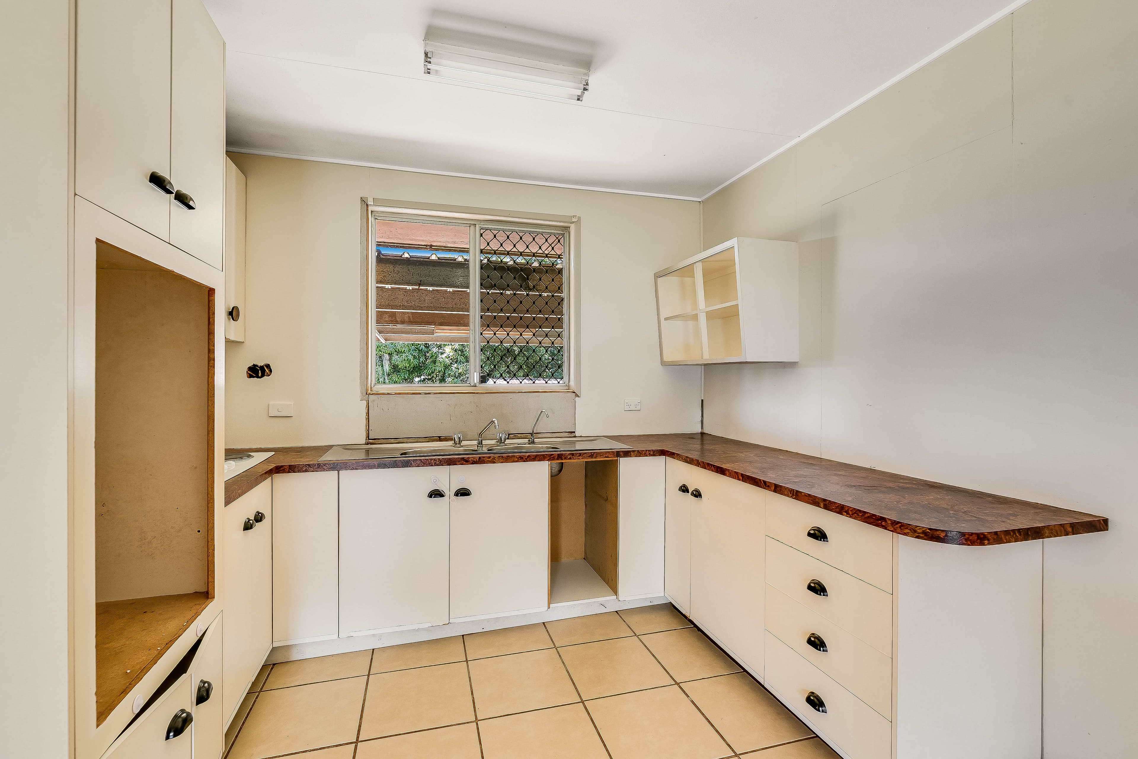 1 Jonathan Street, Rockville QLD 4350, Rockville - Thumbnail 4