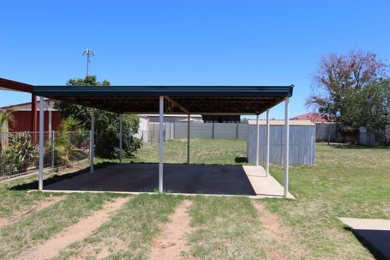 11 Chester Street, Charleville QLD 4470, Charleville - Thumbnail 8