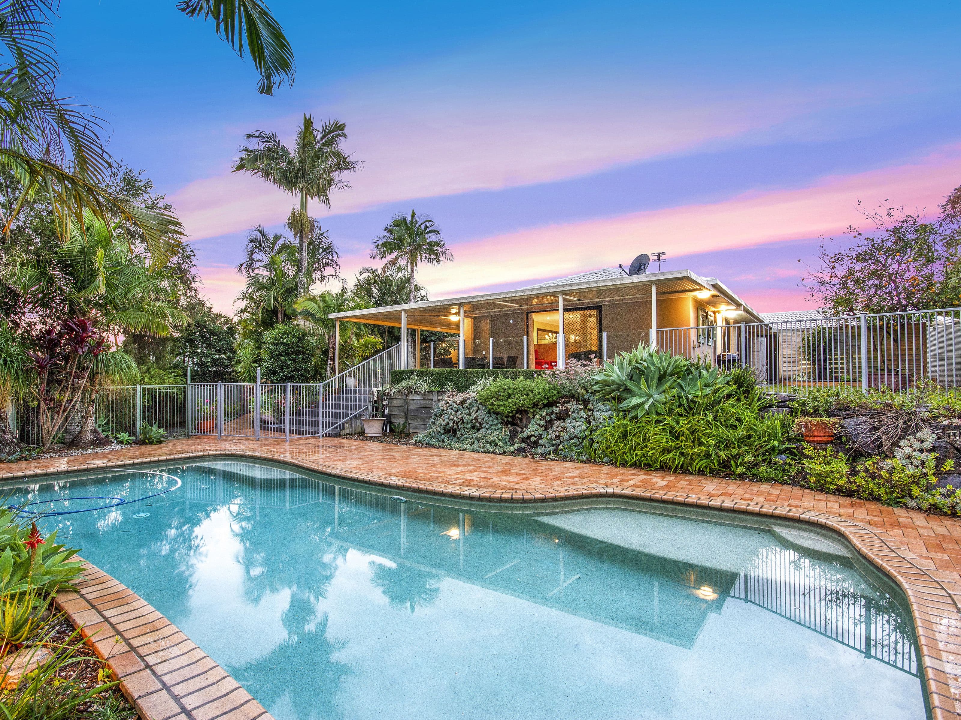 38 Oregon Way, Oxenford QLD 4210, Oxenford - Thumbnail 2