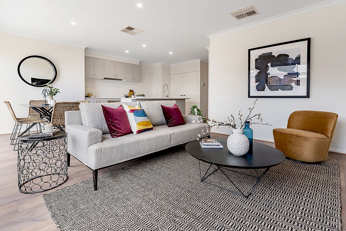 15 Featherwood Crescent, Craigieburn VIC 3064, Craigieburn - Image 1