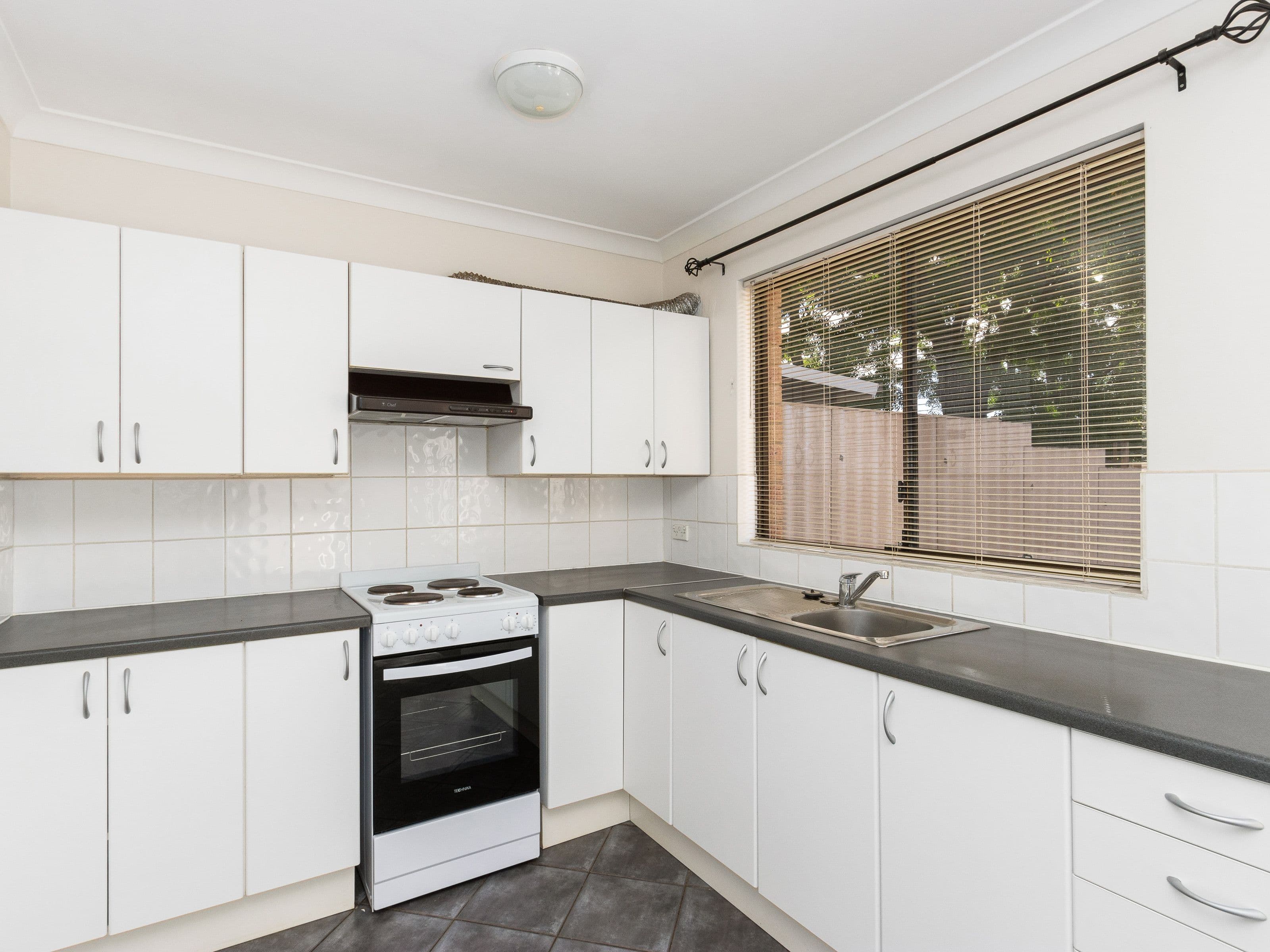 6/287 Canning Highway, Como WA 6152, Como - Thumbnail 2