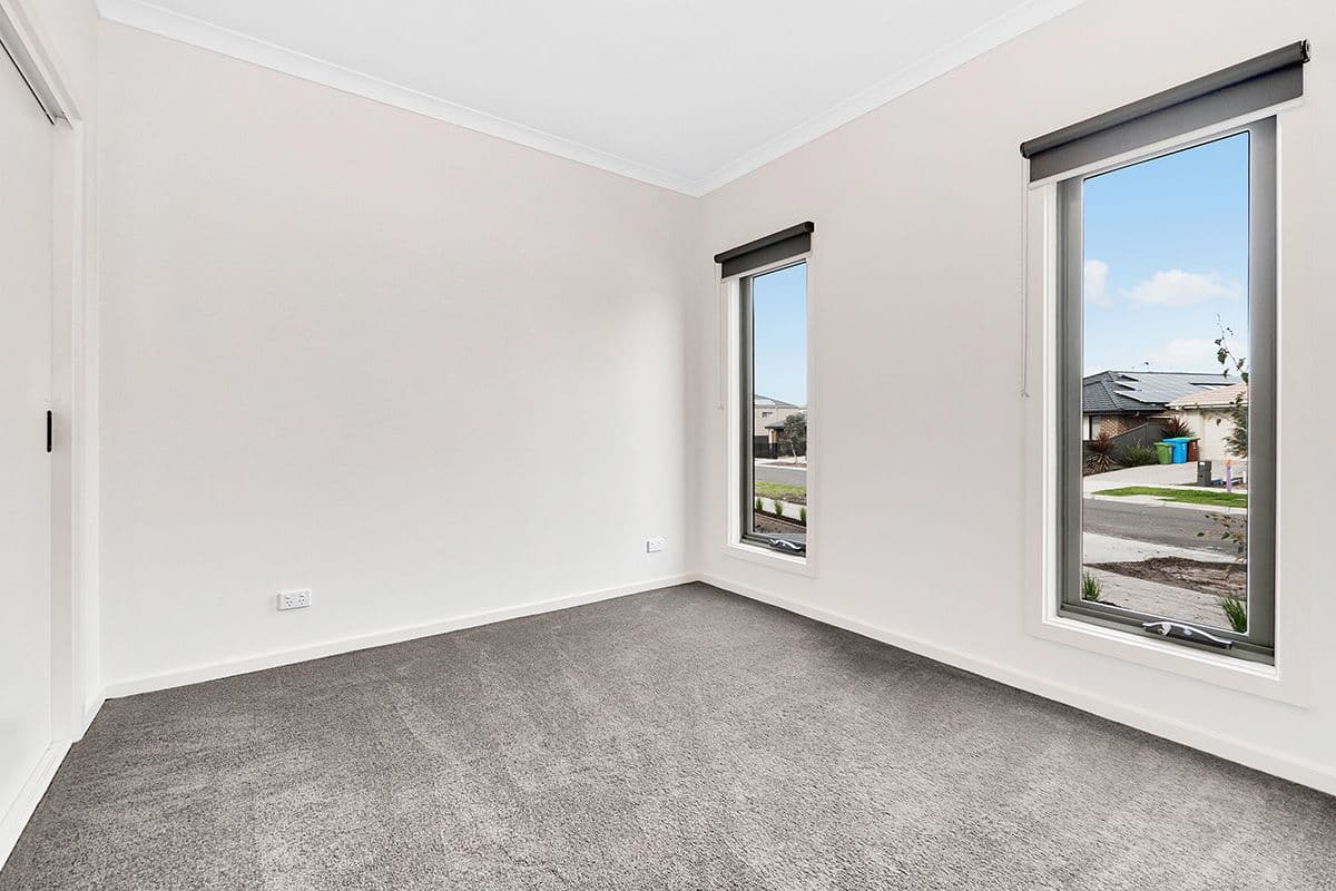 15B Lanthorn Crescent, Cranbourne East VIC 3977, Cranbourne East - Thumbnail 5