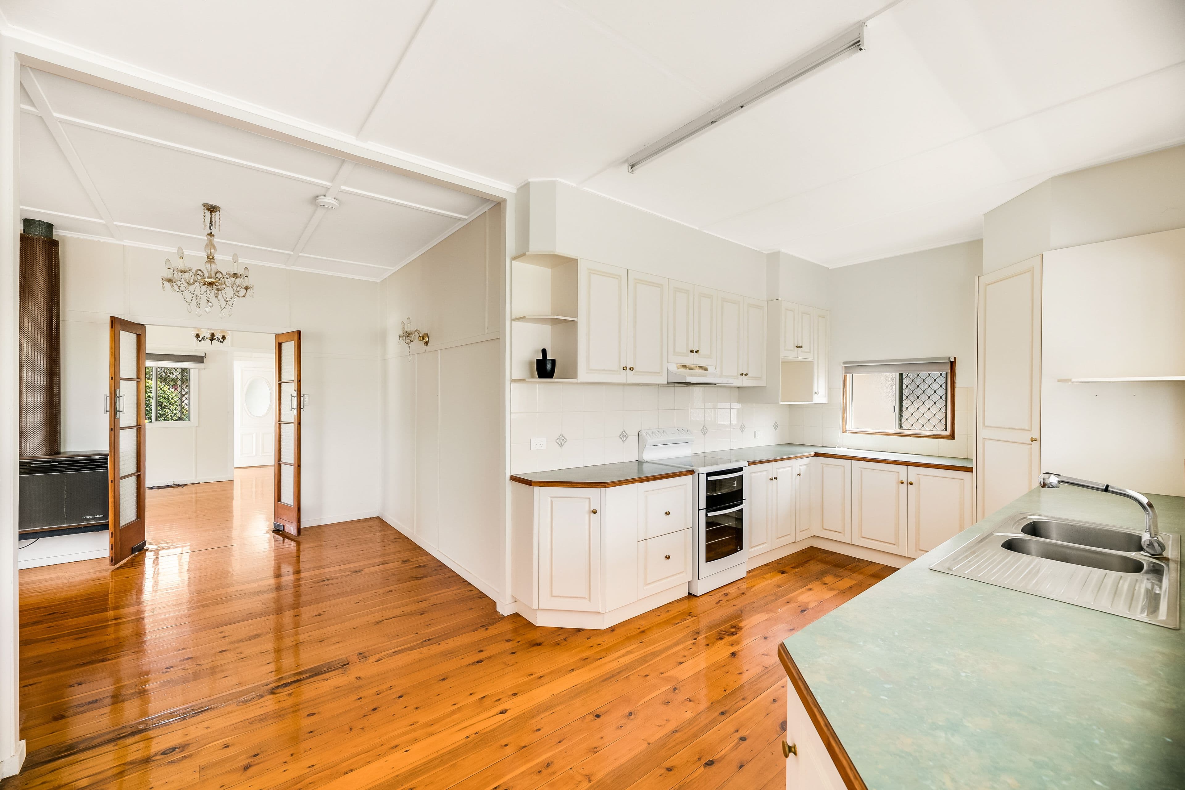 35 Buckland Street, Harristown QLD 4350, Harristown - Thumbnail 4