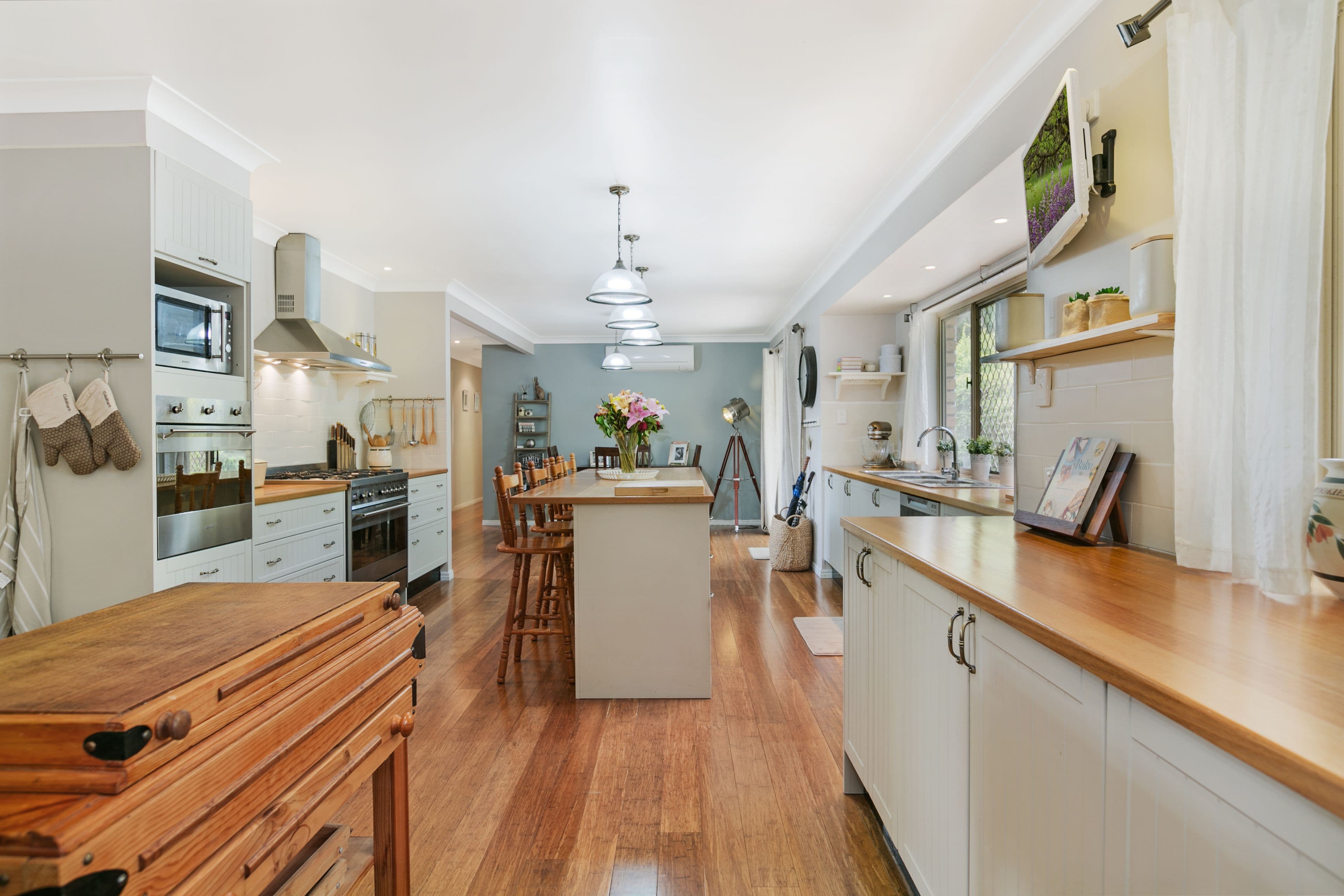 18 Milford Court, Eatons Hill QLD 4037, Eatons Hill - Image 1