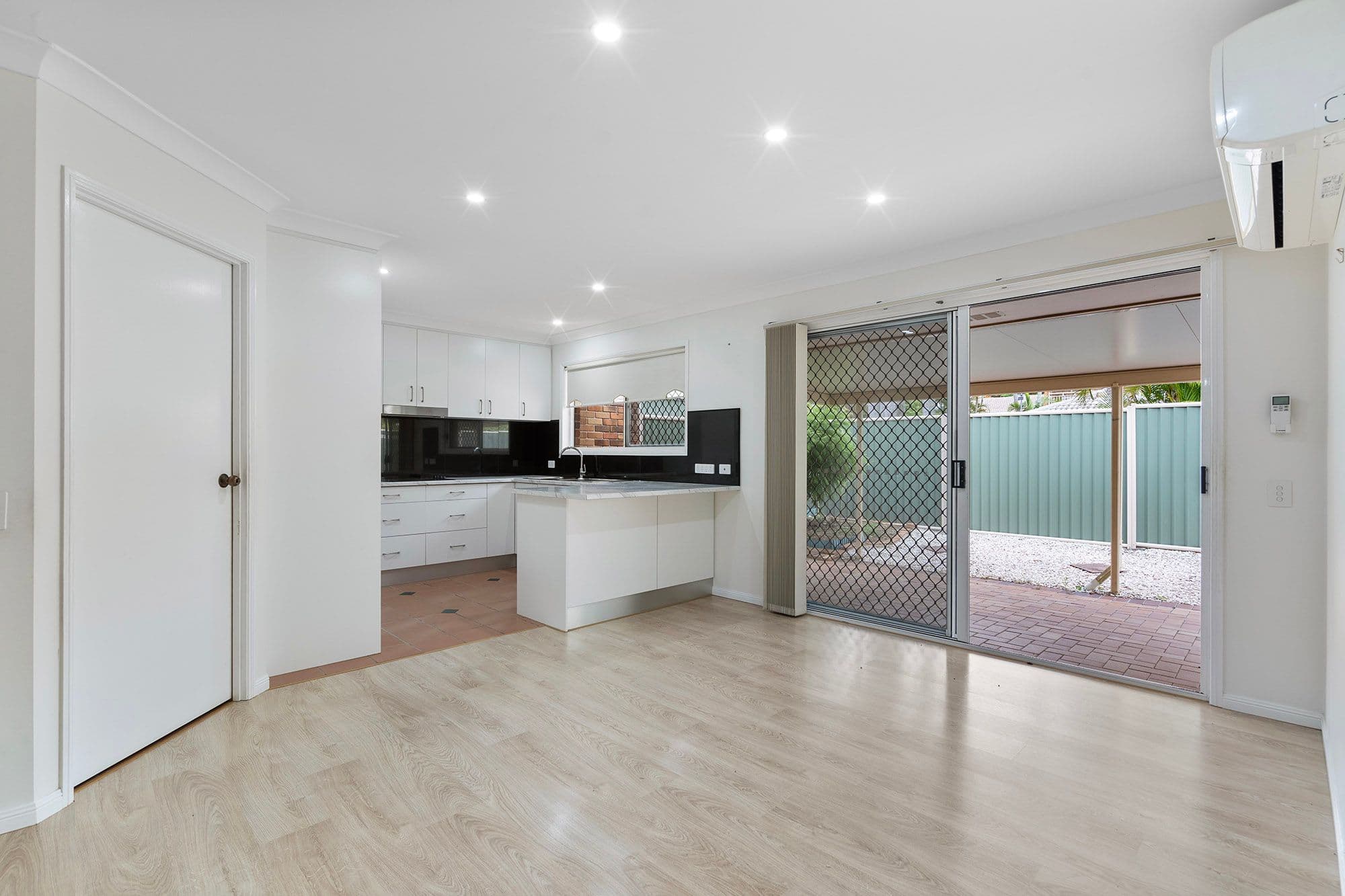 285 Creek Road, Mount Gravatt East QLD 4122, Mount Gravatt East - Thumbnail 3