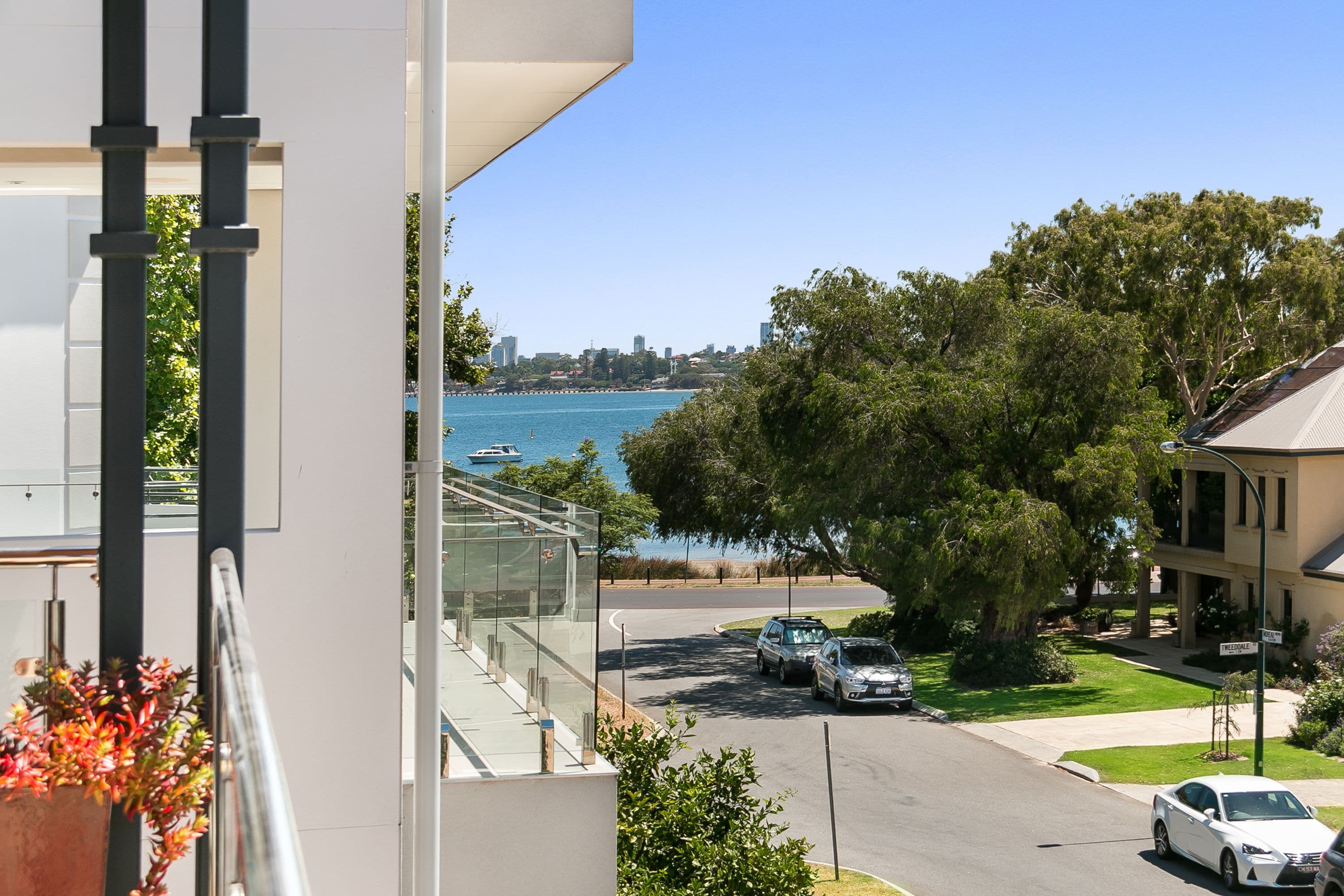 7B Moreau Mews, Applecross WA 6153, Applecross - Thumbnail 3