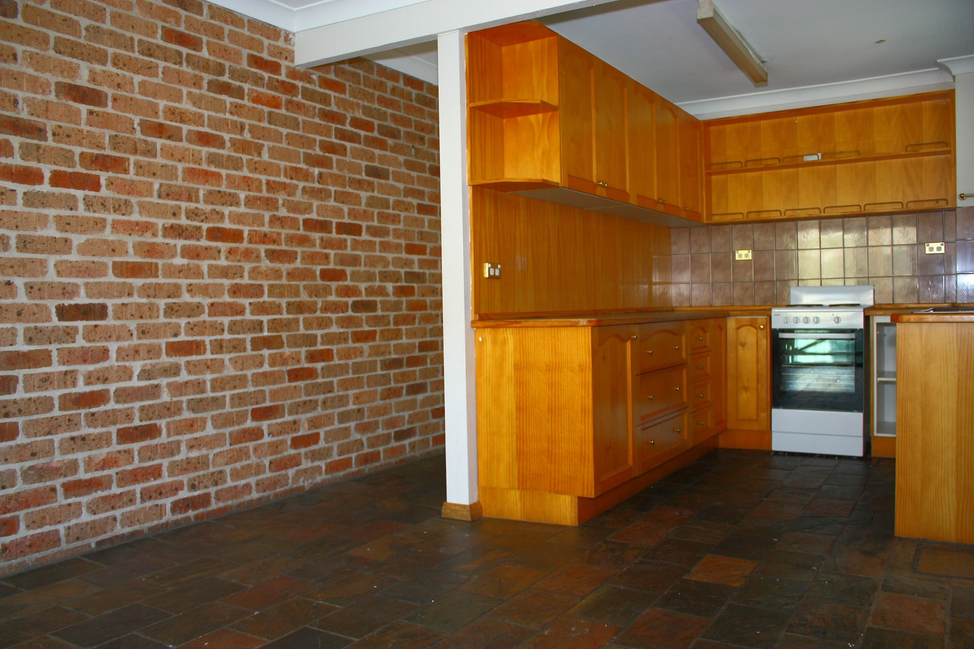 18 Redgate Street, Lithgow NSW 2790, Lithgow - Thumbnail 2